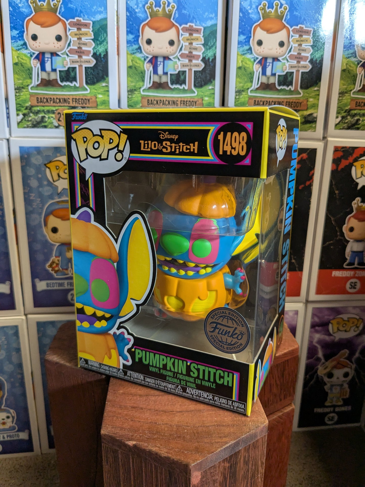 Funko pop 1498 : Pumpkin Stitch (Blacklight)