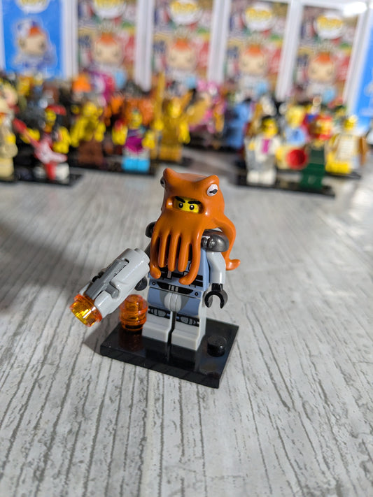LEGO Minifigures : Shark Army General