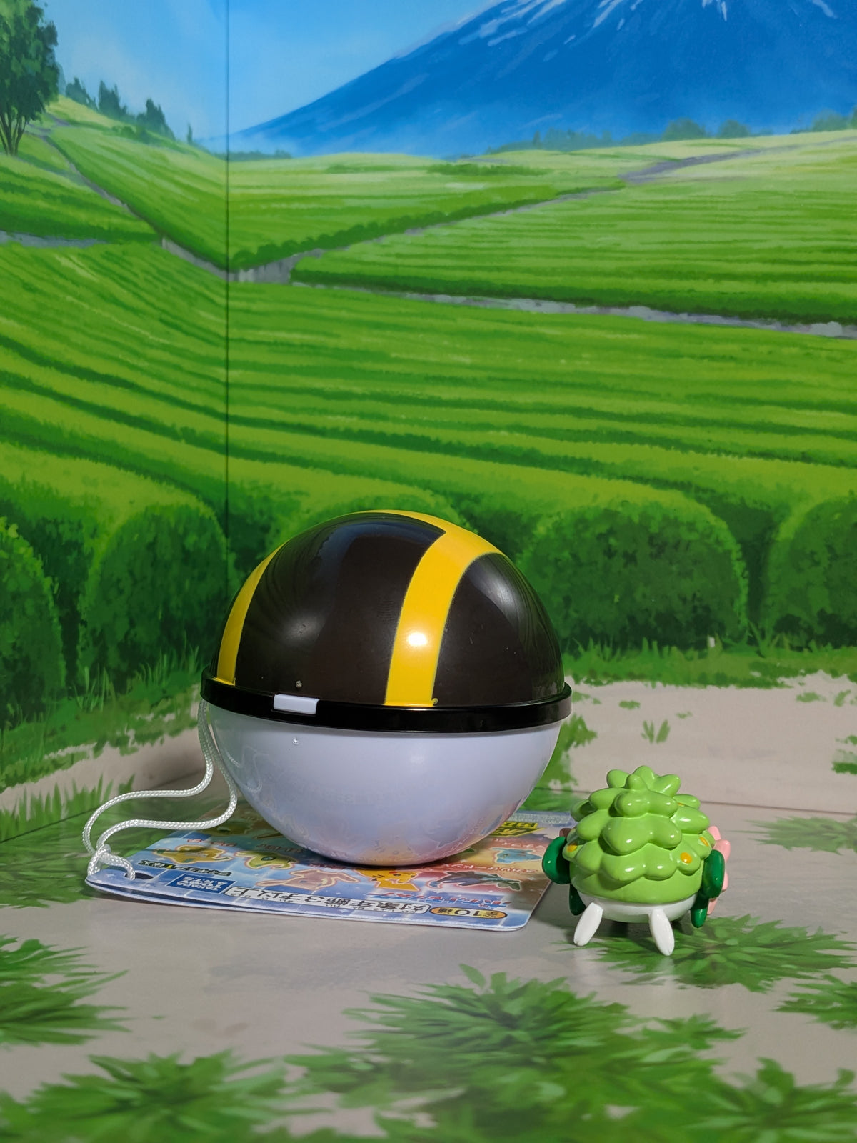 Shokugan: Pokémon Get & Gum - Blazing Sky Illusion - Shaymin (Forme Terrestre) & Ultra Ball (Environ 3 cm)