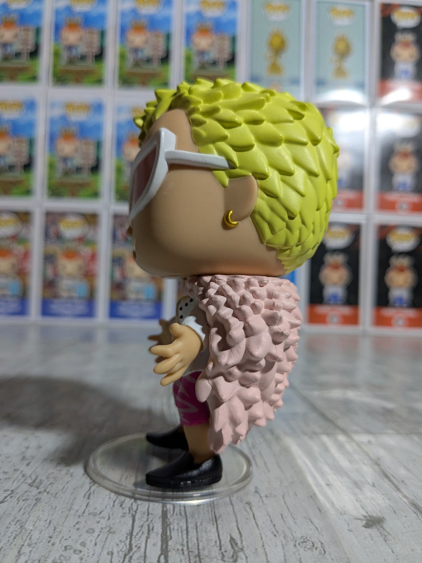 Funko pop 400 : Donquixote Doflamingo (Opened/Damaged Box)