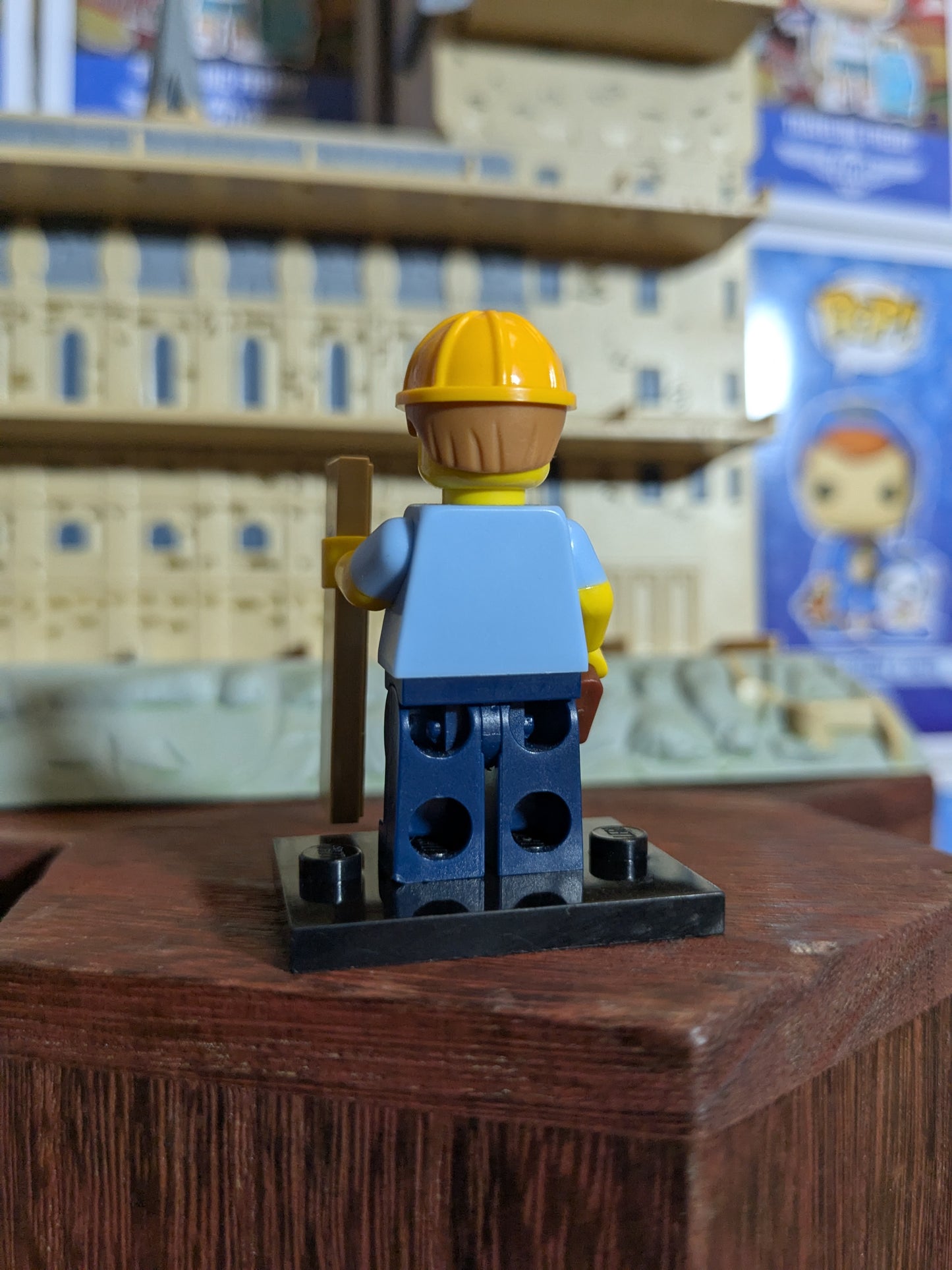 Lego Minifigures : Carpenter
