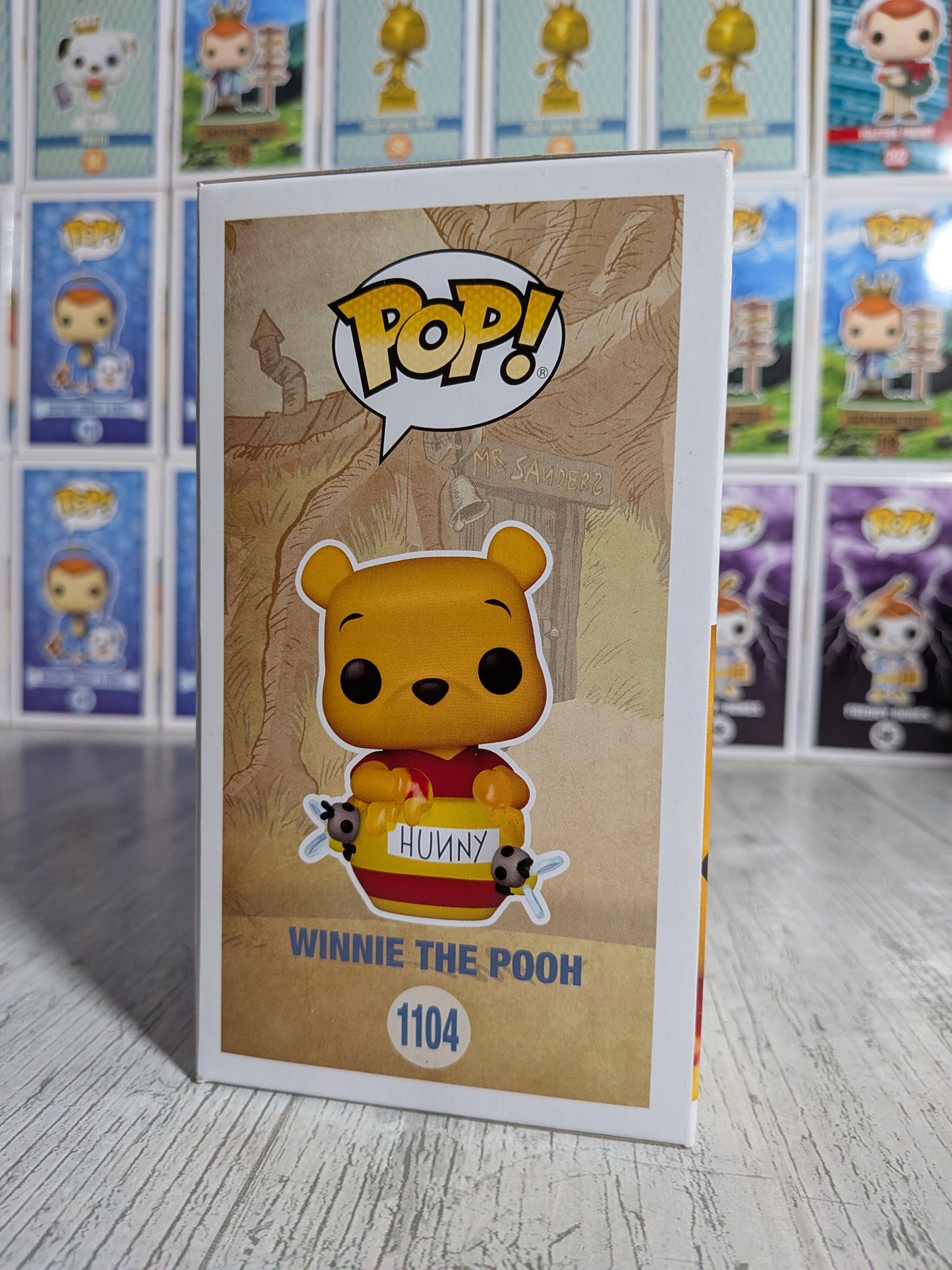 Funko Pop Disney #1104 - Winnie the Pooh (Diamond)