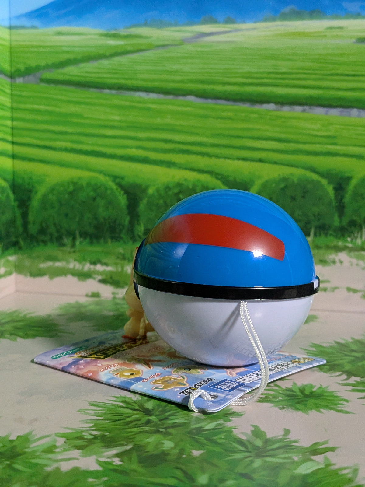 Shokugan: Pokémon Get & Gum - Blazing Sky Illusion - Victini & Super Ball (Environ 3 cm)