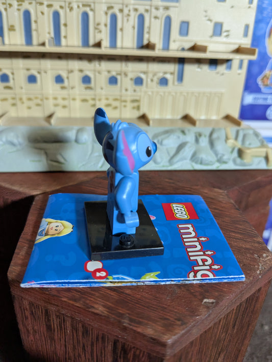 Lego Minifigures : Stitch