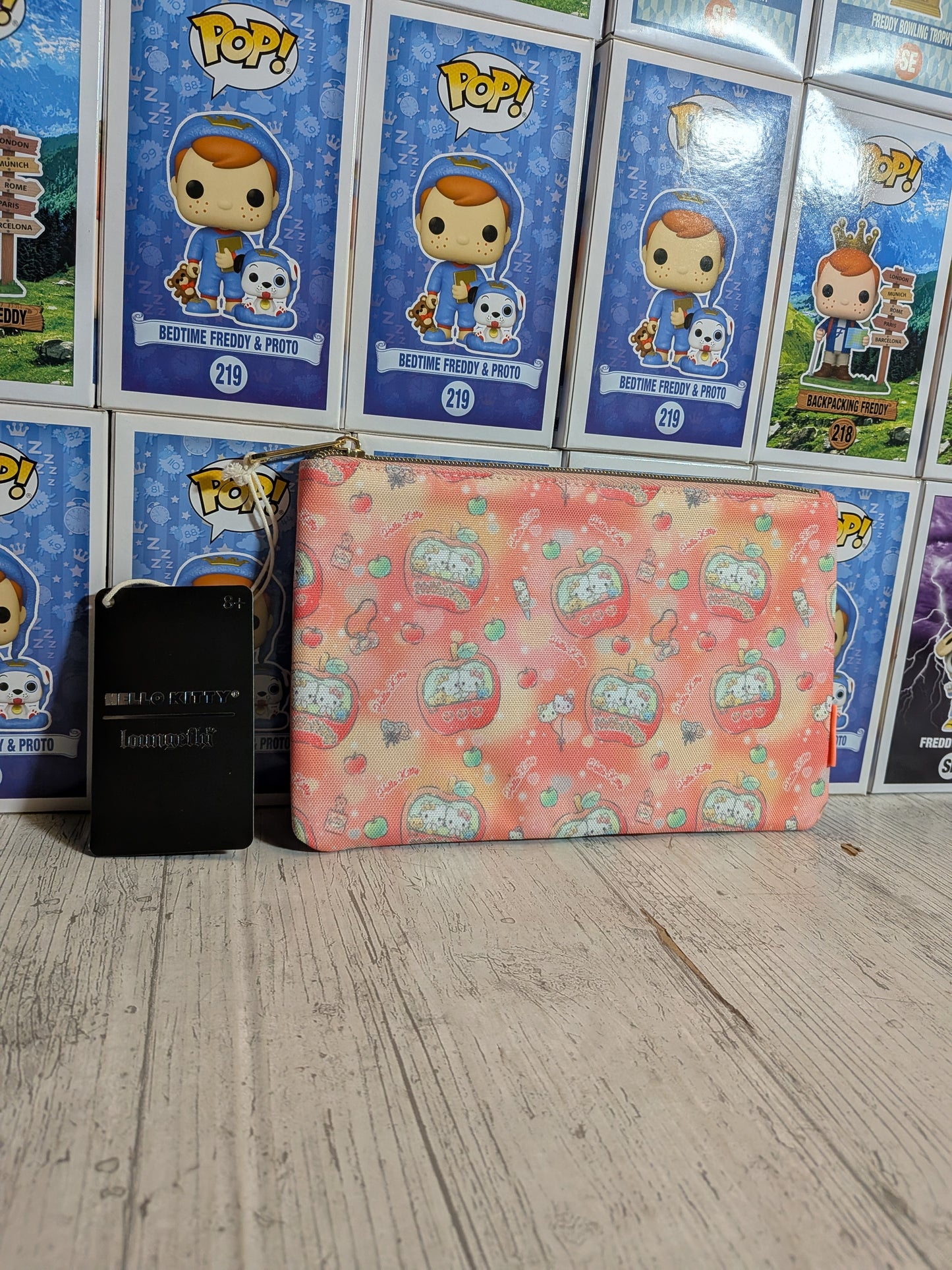 Loungefly Sanrio - Hello Kitty Karnevalstasche 👝