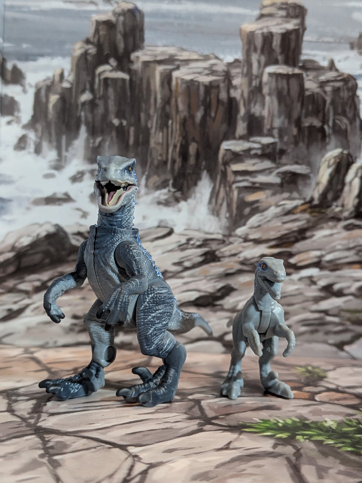 Blokees - Jurassic World Terraventure Ts01 - Velociraptor (Blue with baby) (~9cm)