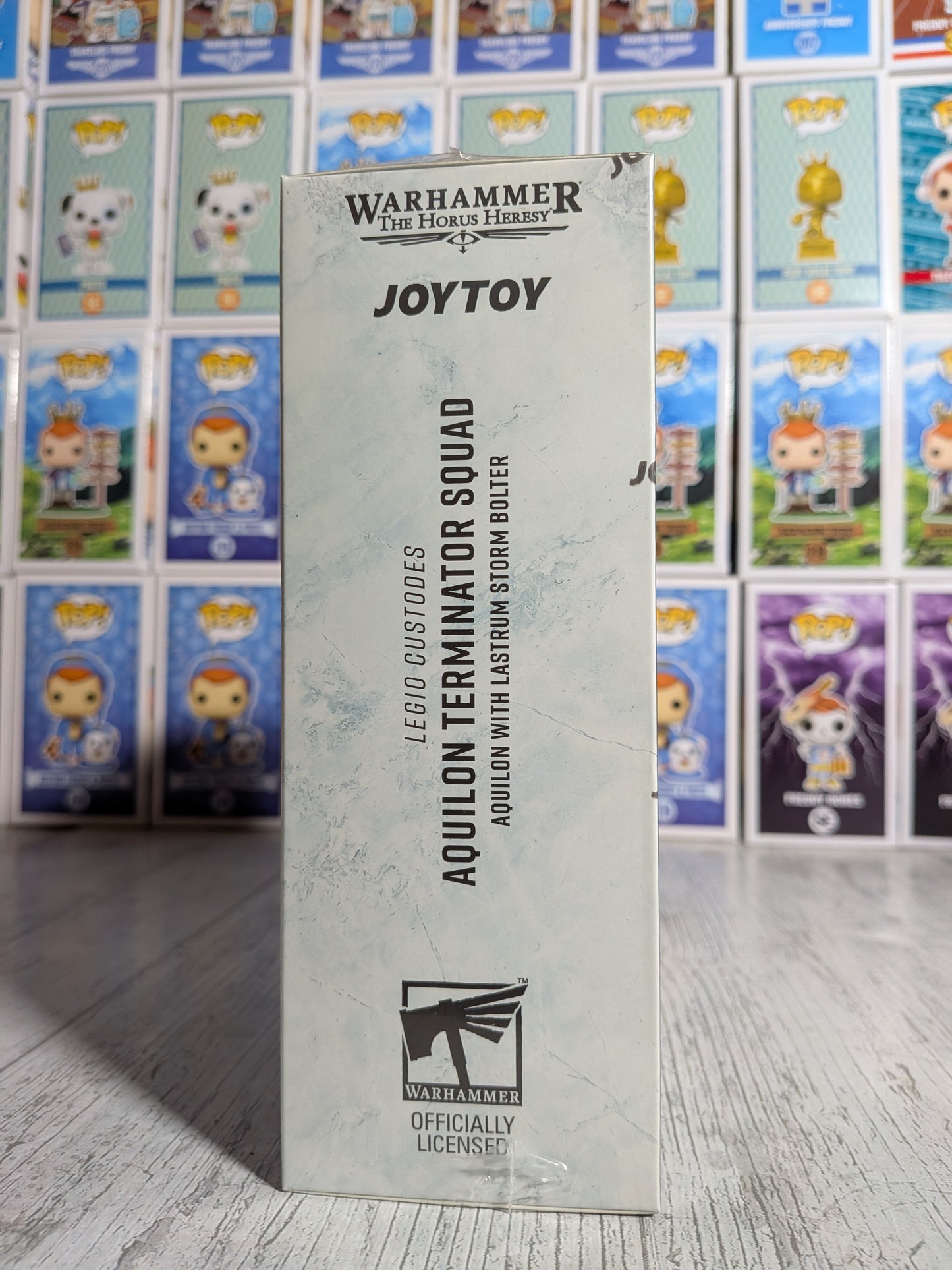 JoyToy Warhammer The Horus Heresy - Legio Custodes Aquilon Terminator Squad Aquilon mit Lastrum-Sturmbolter (13,7 cm)