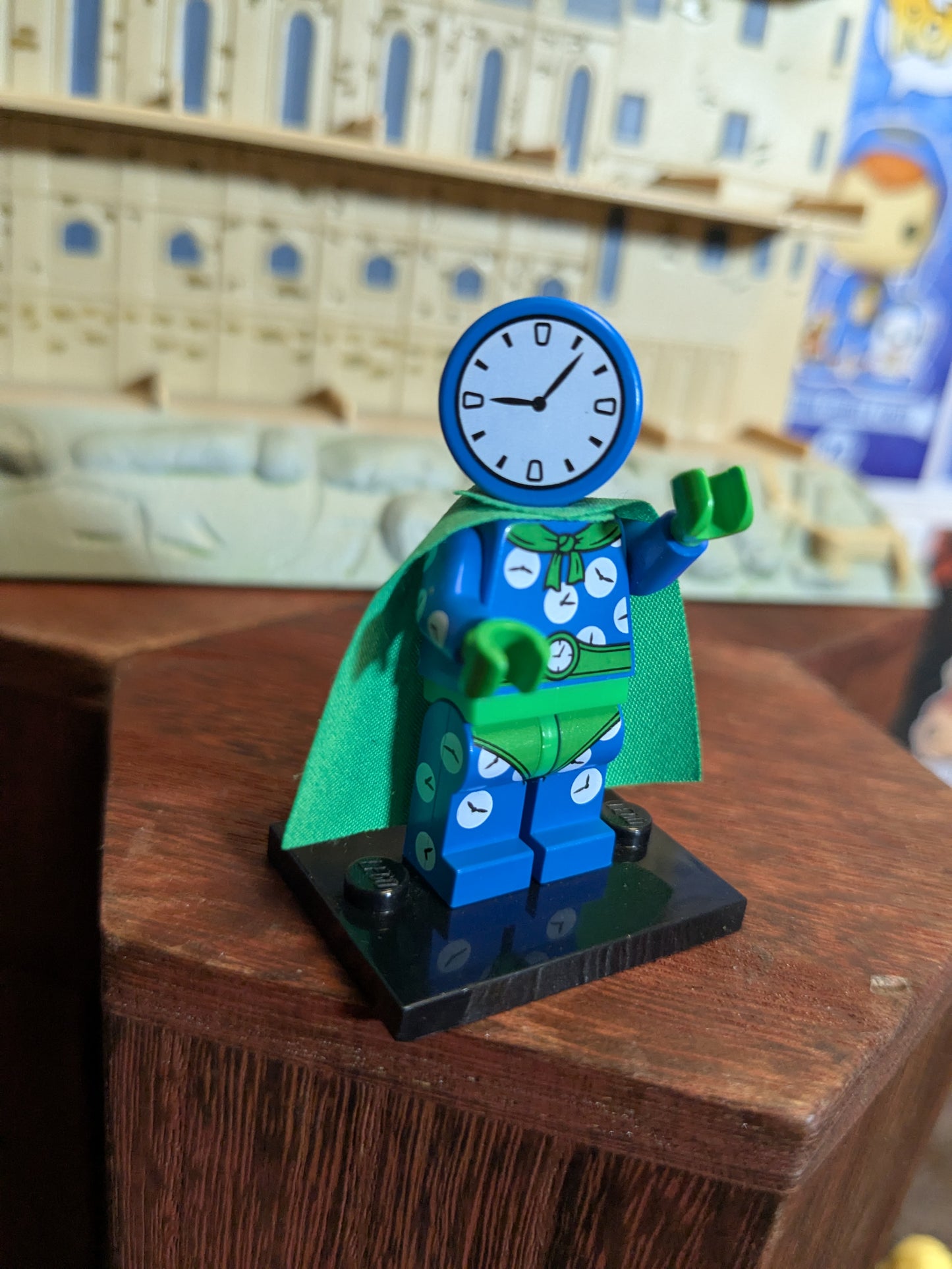 Lego Minifigures : Clock King