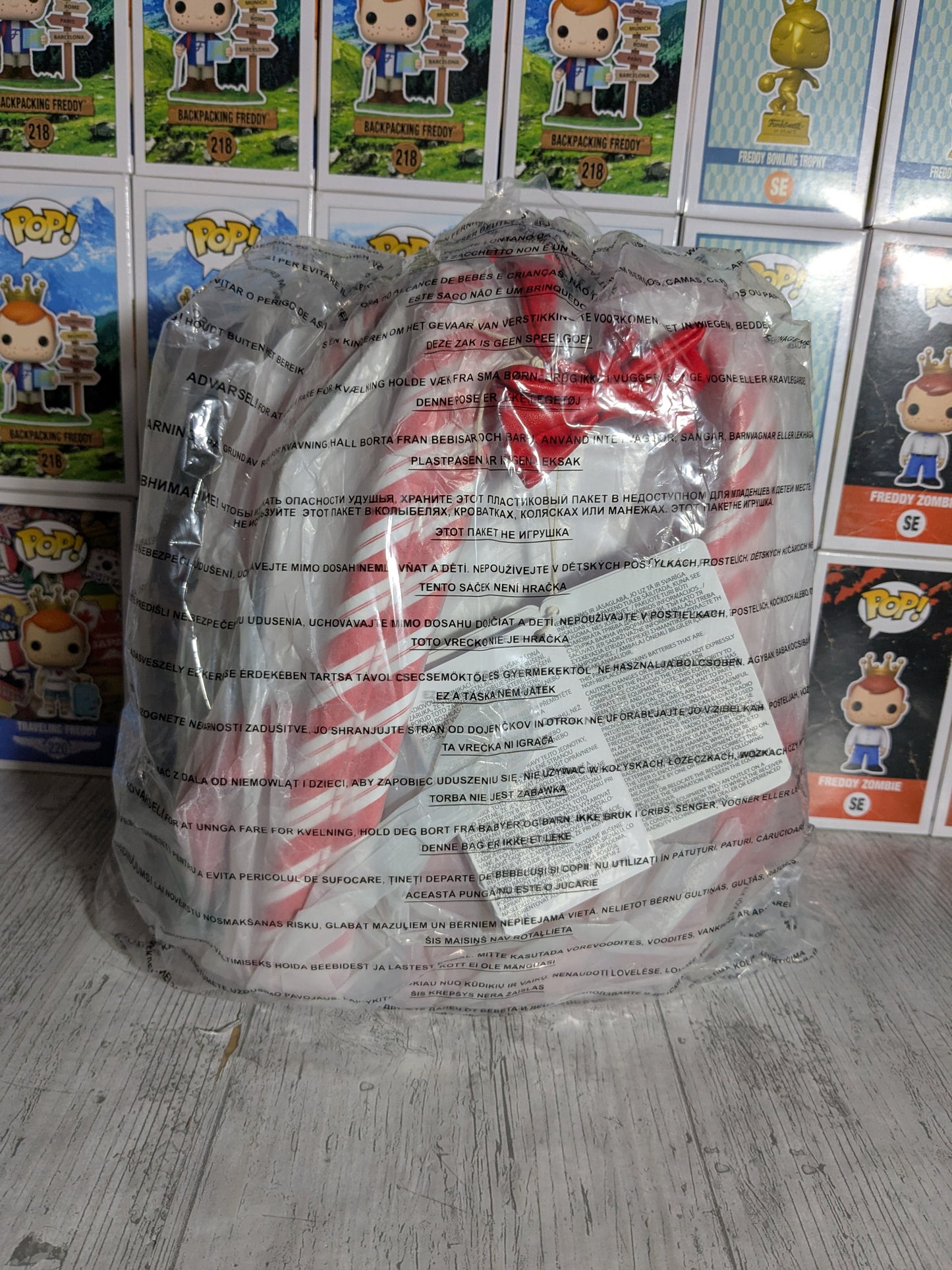 Loungefly Sanrio - Pompompurin Holiday Wreath Mini Backpack 🎄