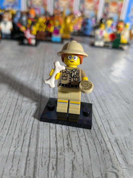 LEGO Minifigures : Dinosaur Tracker