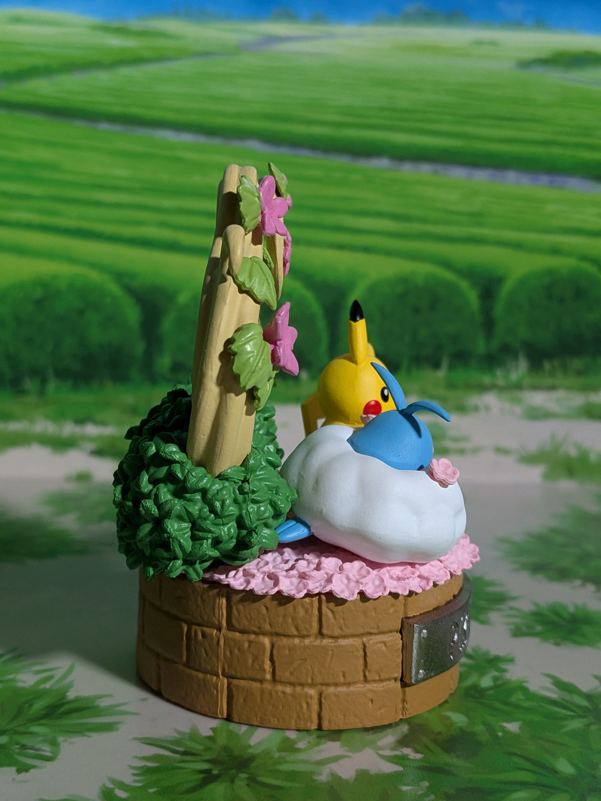 Re-Ment Pokémon - Pikachu & Tylton / Swablu - Tale of the Forest 2