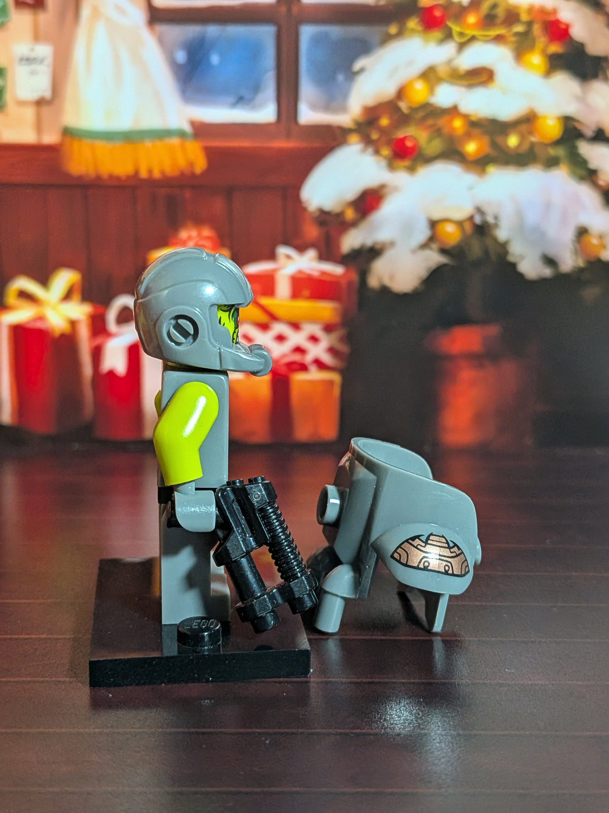 LEGO Minifigures - Alien Avenger
