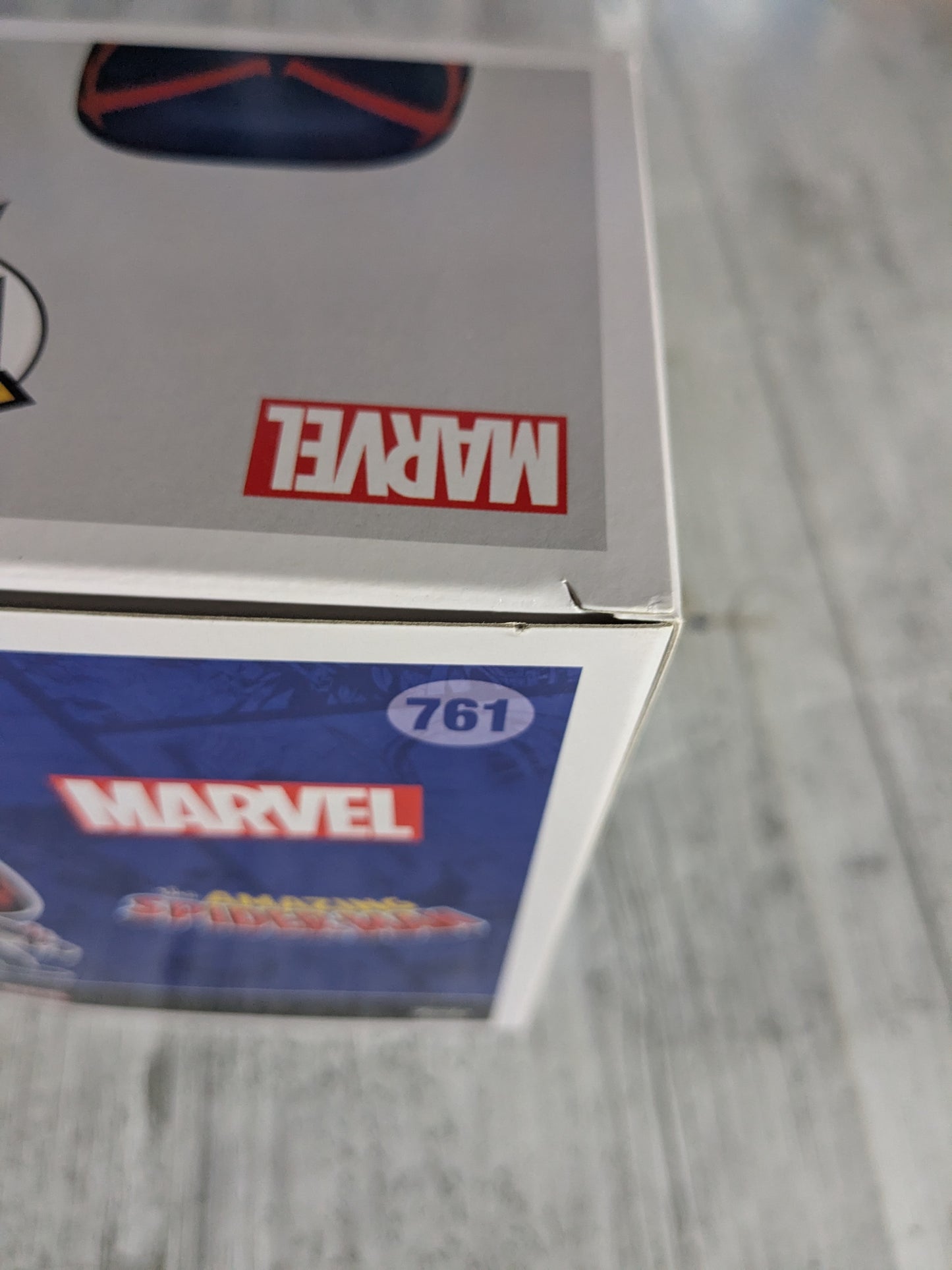 Funko pop 761 : Spider-Man 2099 (SC2021)
