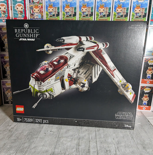 LEGO Star Wars #75309 - Republican Gunship Ultimate Collector Series