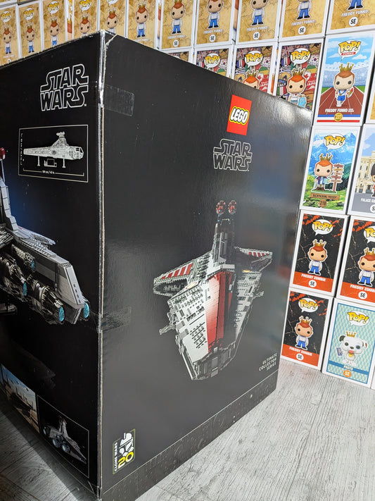 LEGO Star Wars #75367 - Venator-Class Republic Attack Cruiser (Damaged Box)