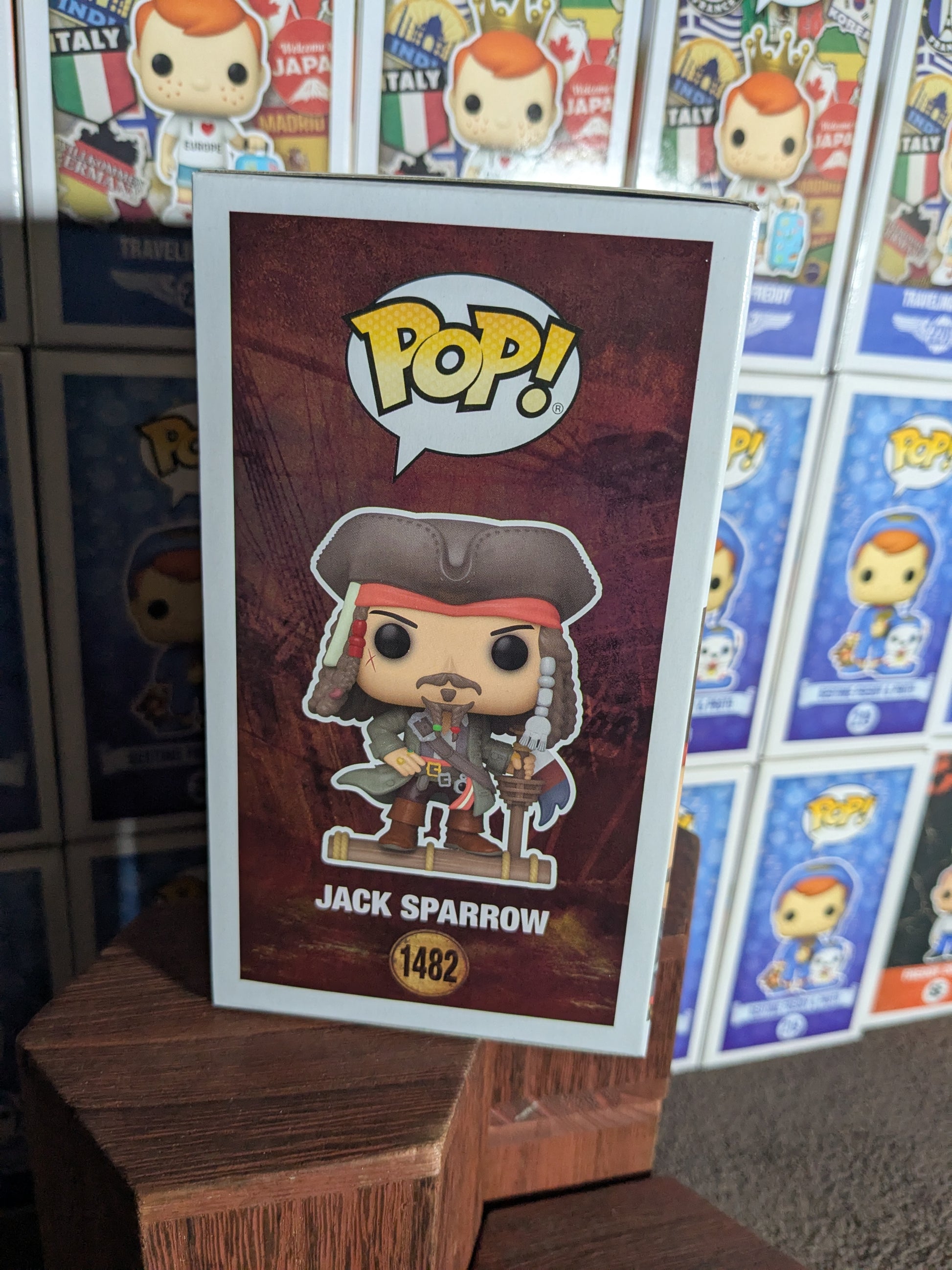 Funko pop 1482 : Jack Sparrow (SSE) - CapyToys
