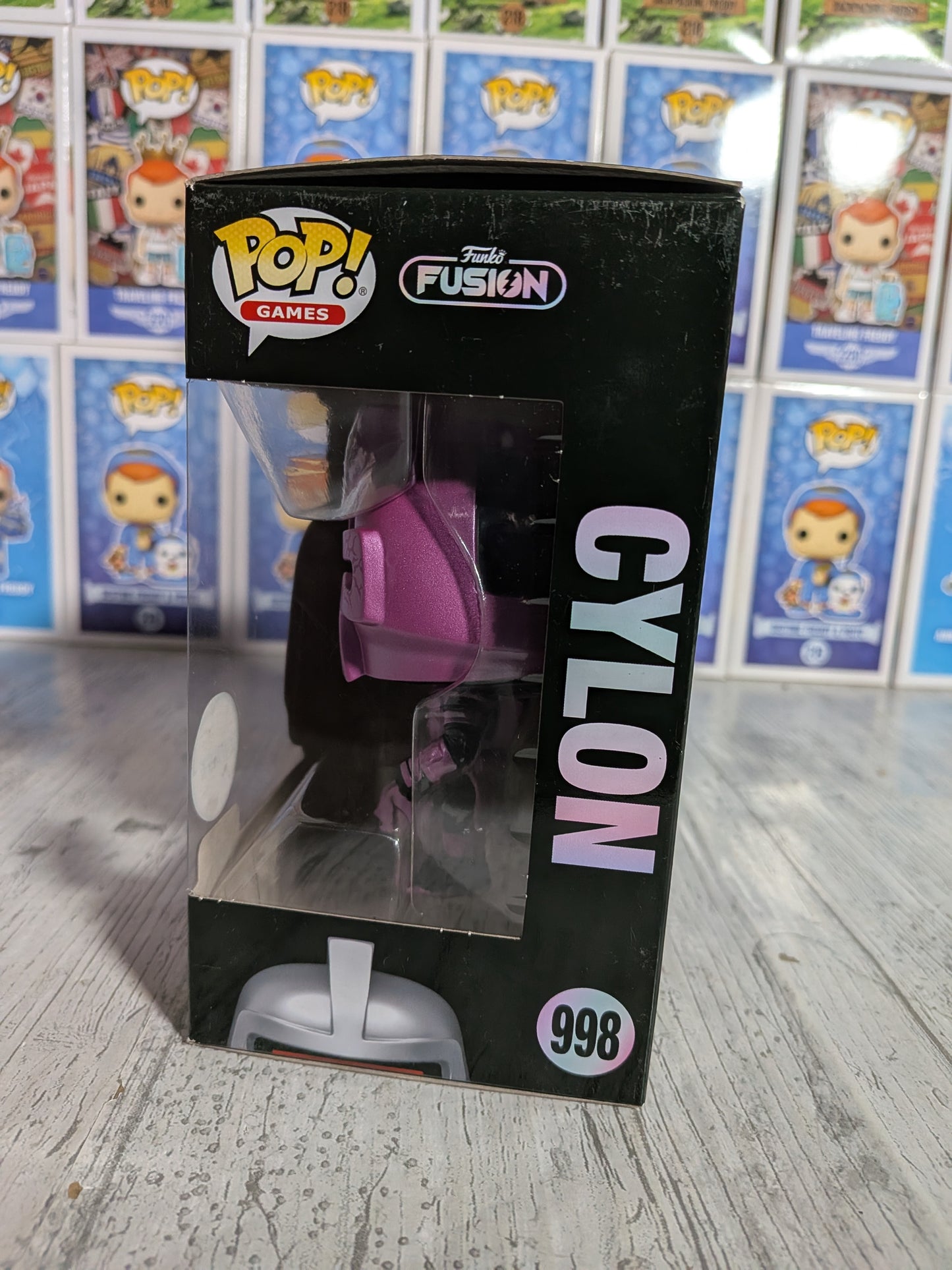 Funko Pop Games Funko Fusion #998 - Cylon (Chase)