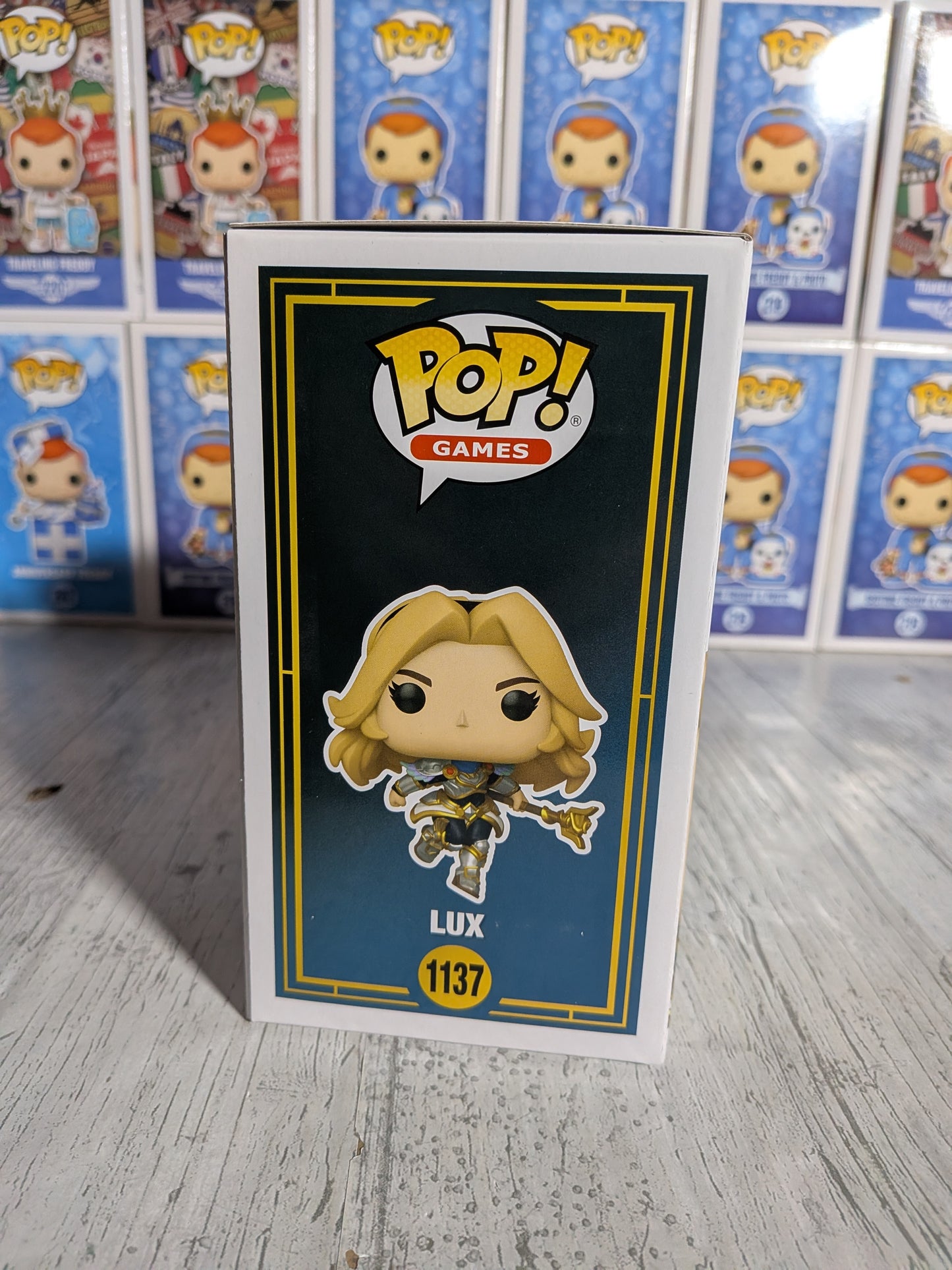 Funko Pop League of Legends #1137 - Lux