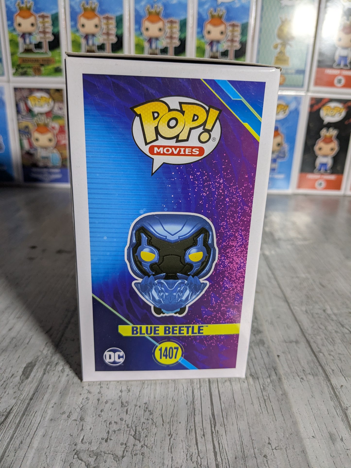 Funko pop 1407 : Blue Beetle (Glow)