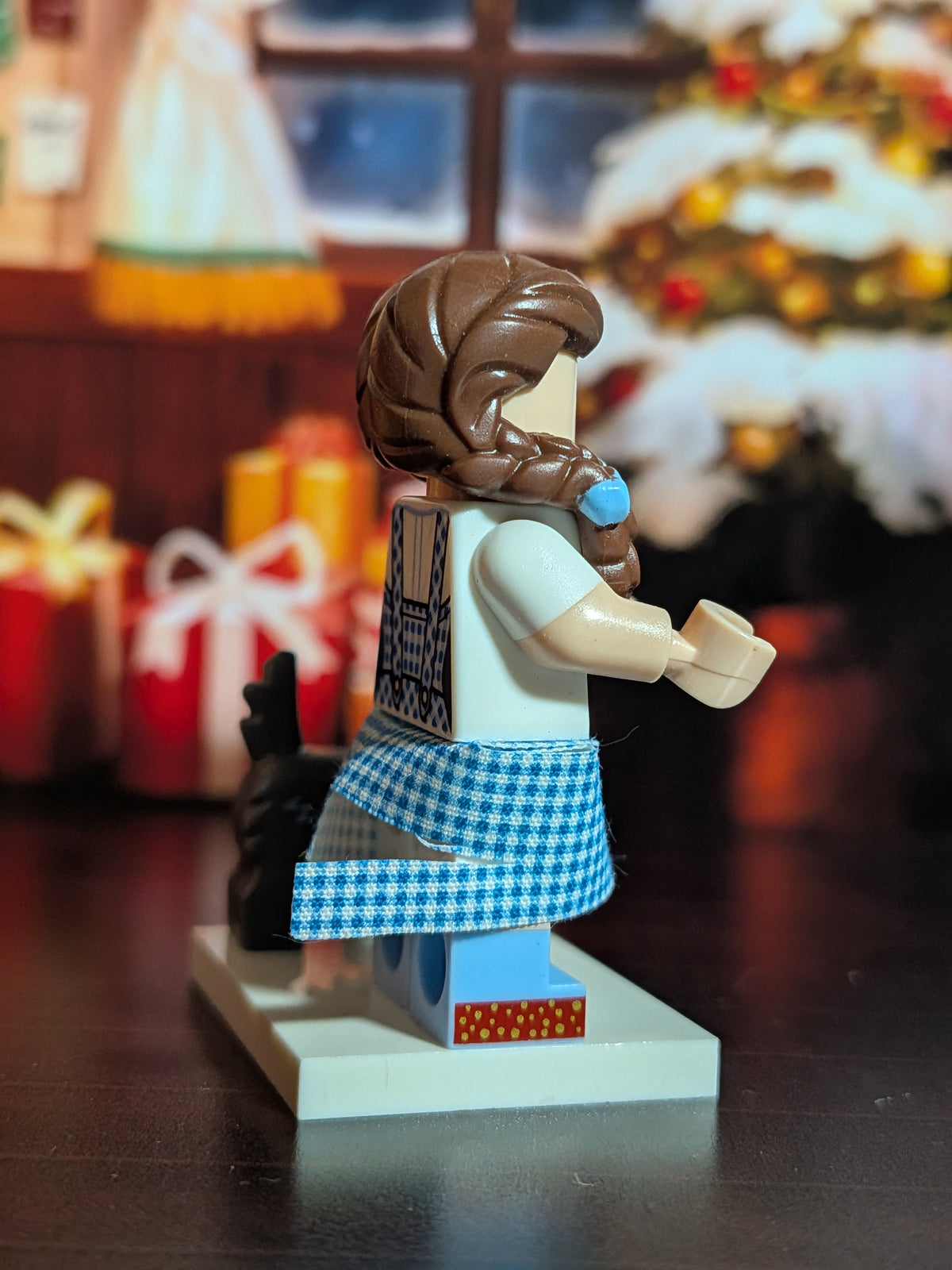 LEGO Minifigures - Dorothy Gale & Toto (lire description)
