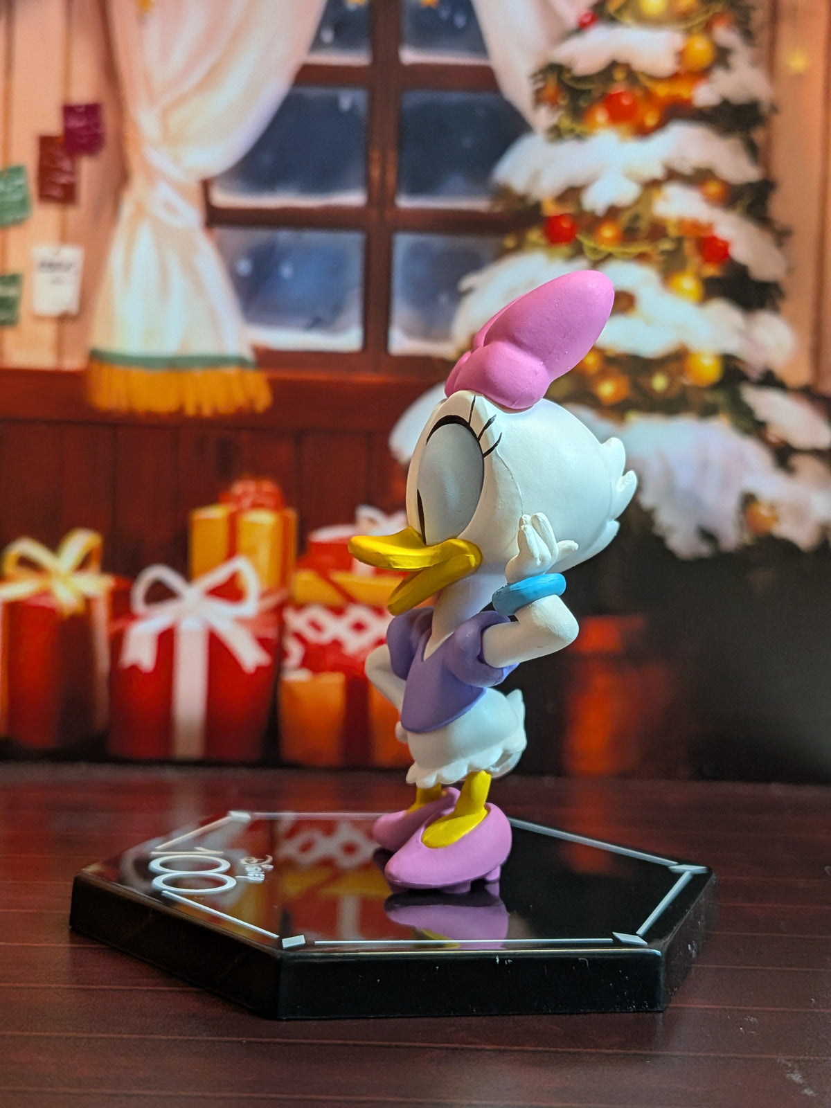 eStream Disney 100 Mini Figure Collection Vol.1 - Daisy Duck