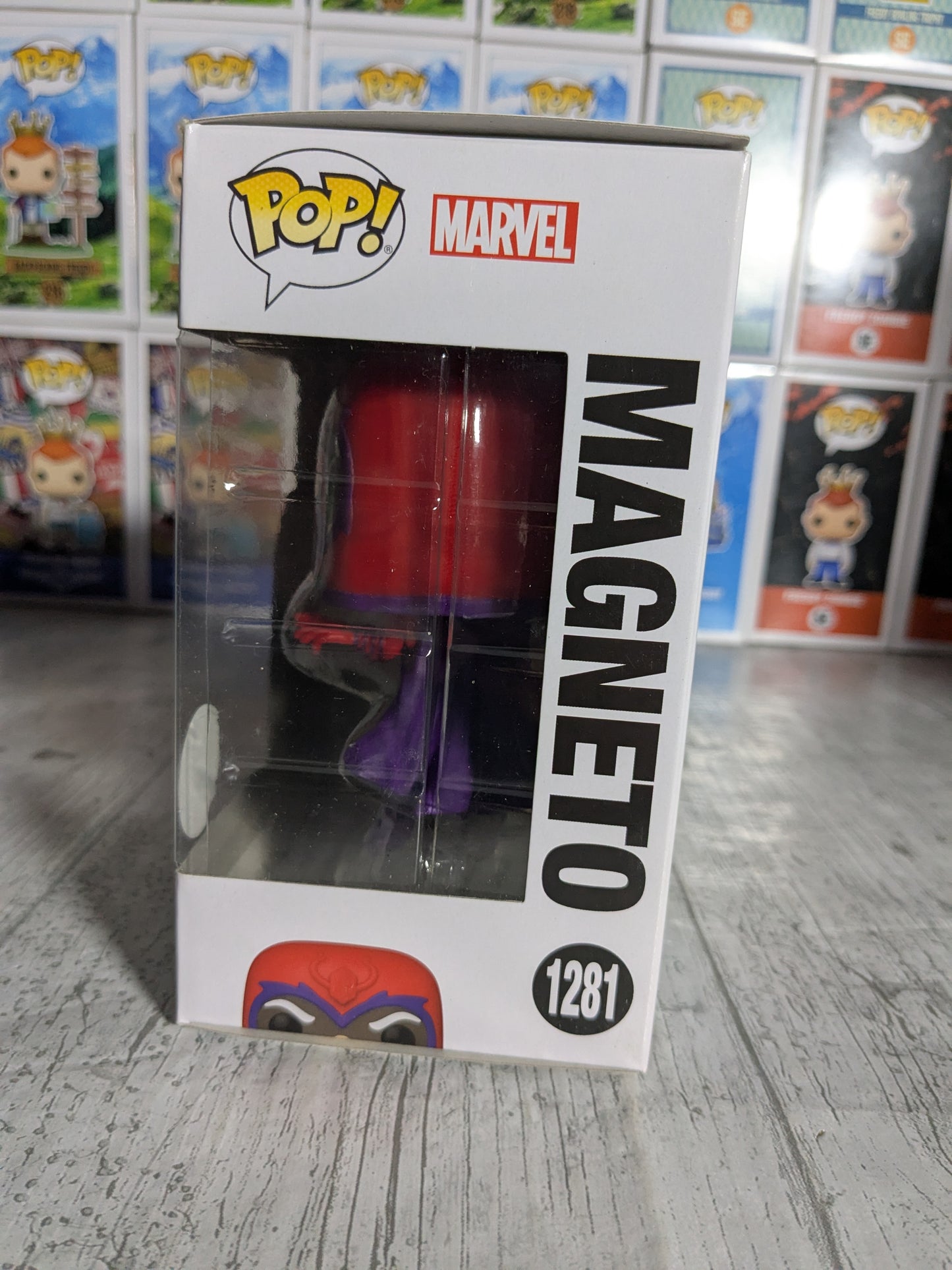 Funko pop 1281 : Magneto