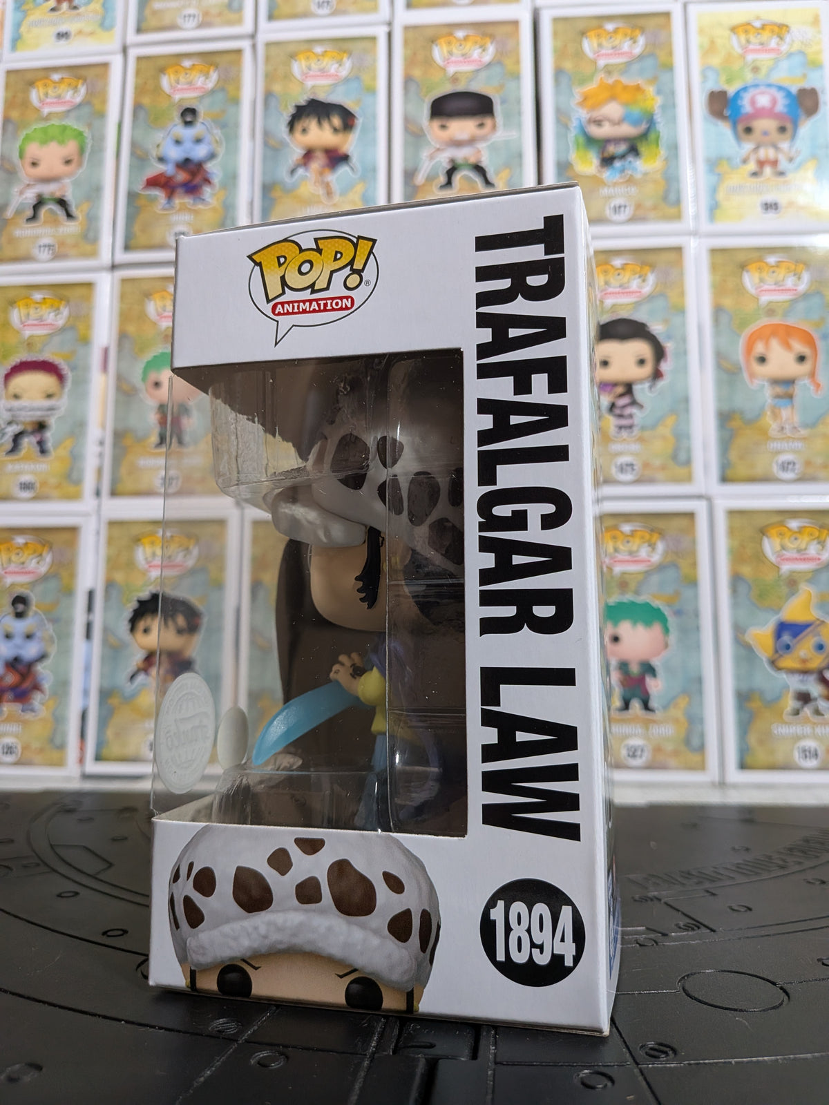 Funko Pop! One Piece #1894 - Trafalgar Law (Glow in the Dark/Special Edition)