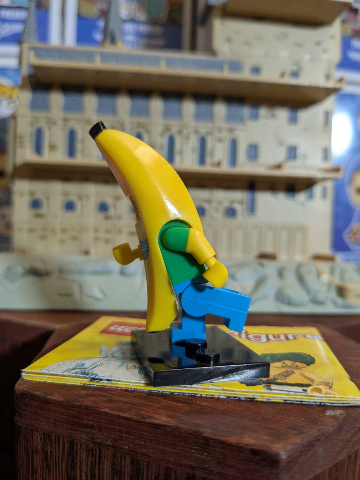 Lego Minifigures : Banana Guy