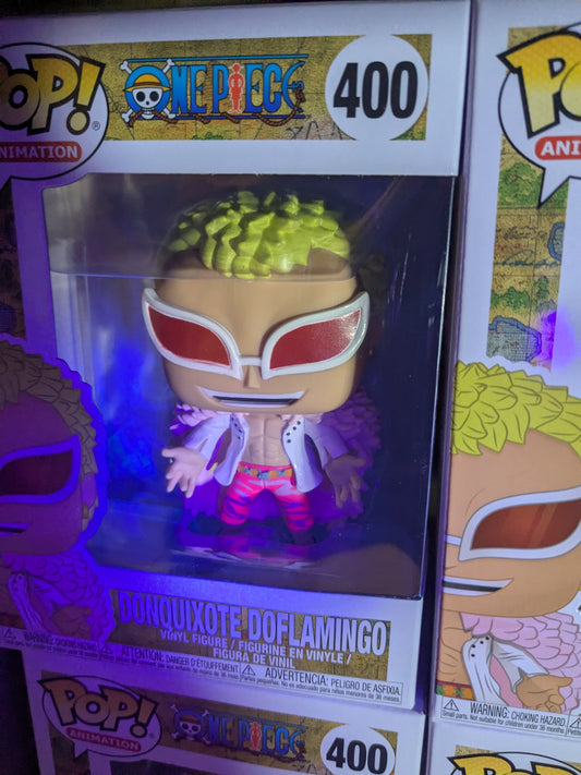 Funko pop 400 : Donquixote Doflamingo (Damaged Box)
