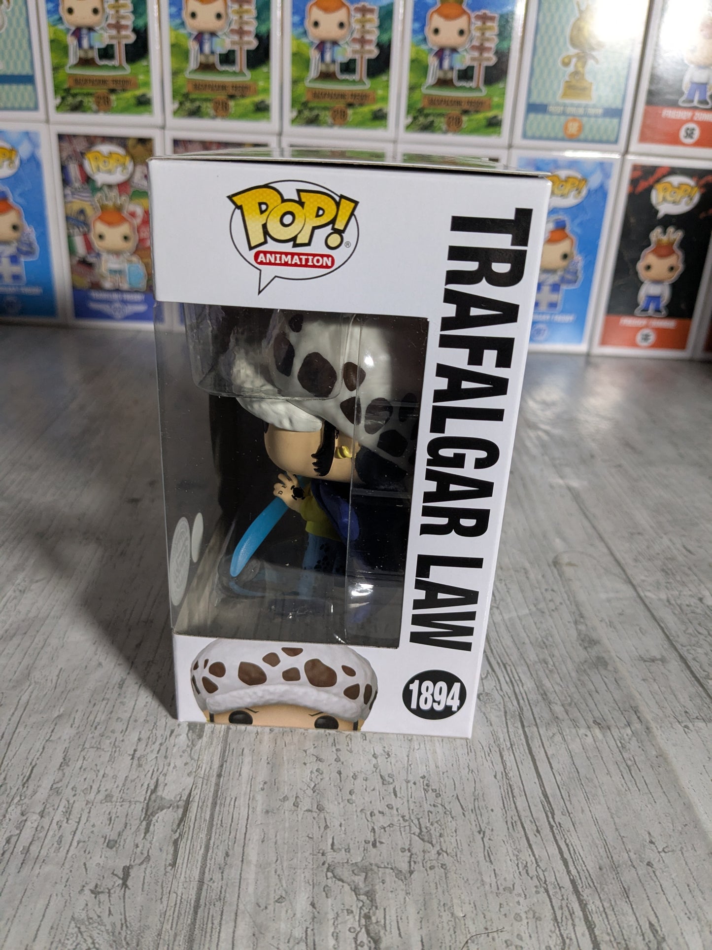 Funko pop One Piece #1894 : Tafalgar Law (Glow)