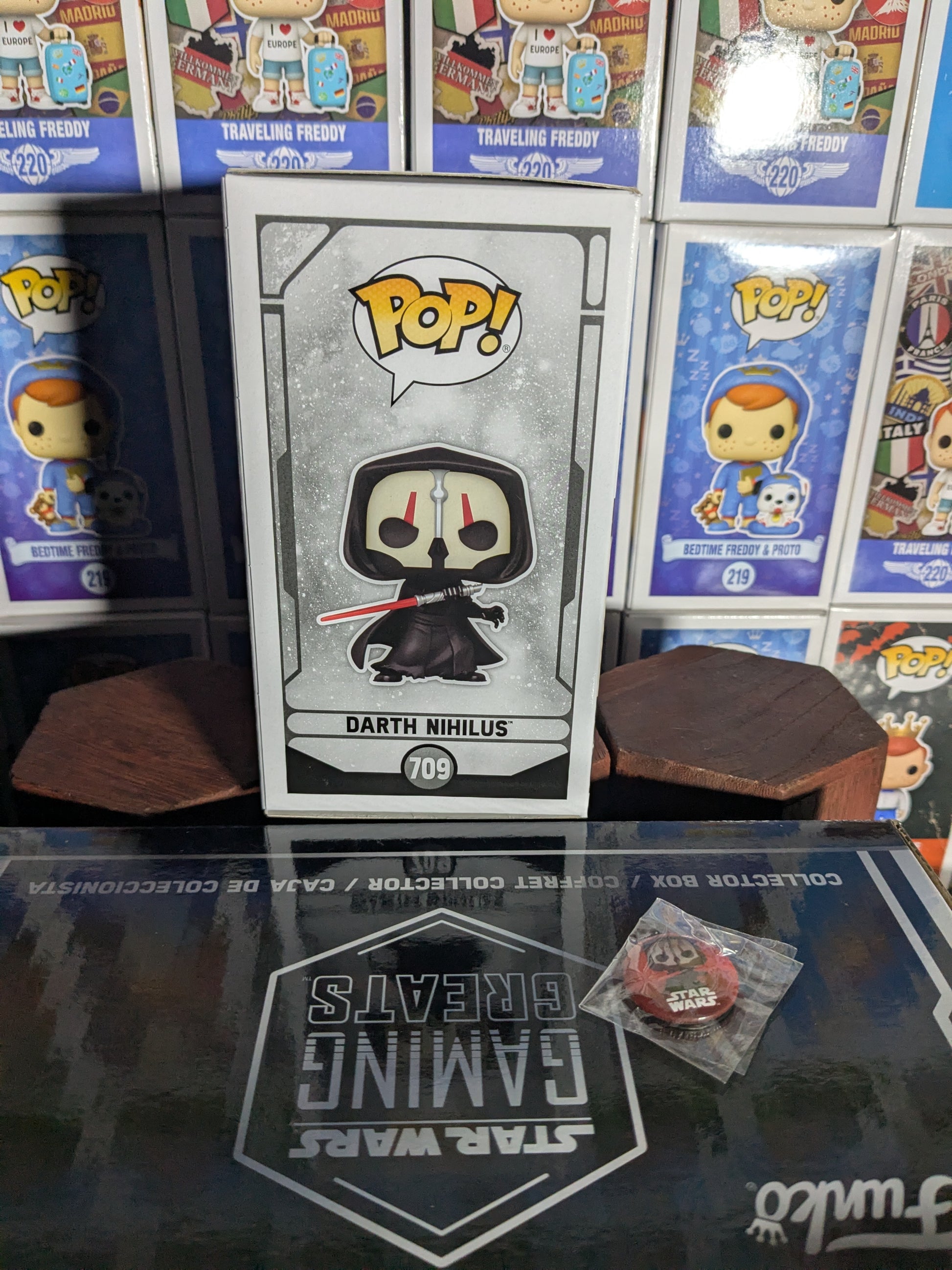 Funko pop : Star Wars Knight of the Old Republic Collector Box (GameStop/Opened Box) - CapyToys