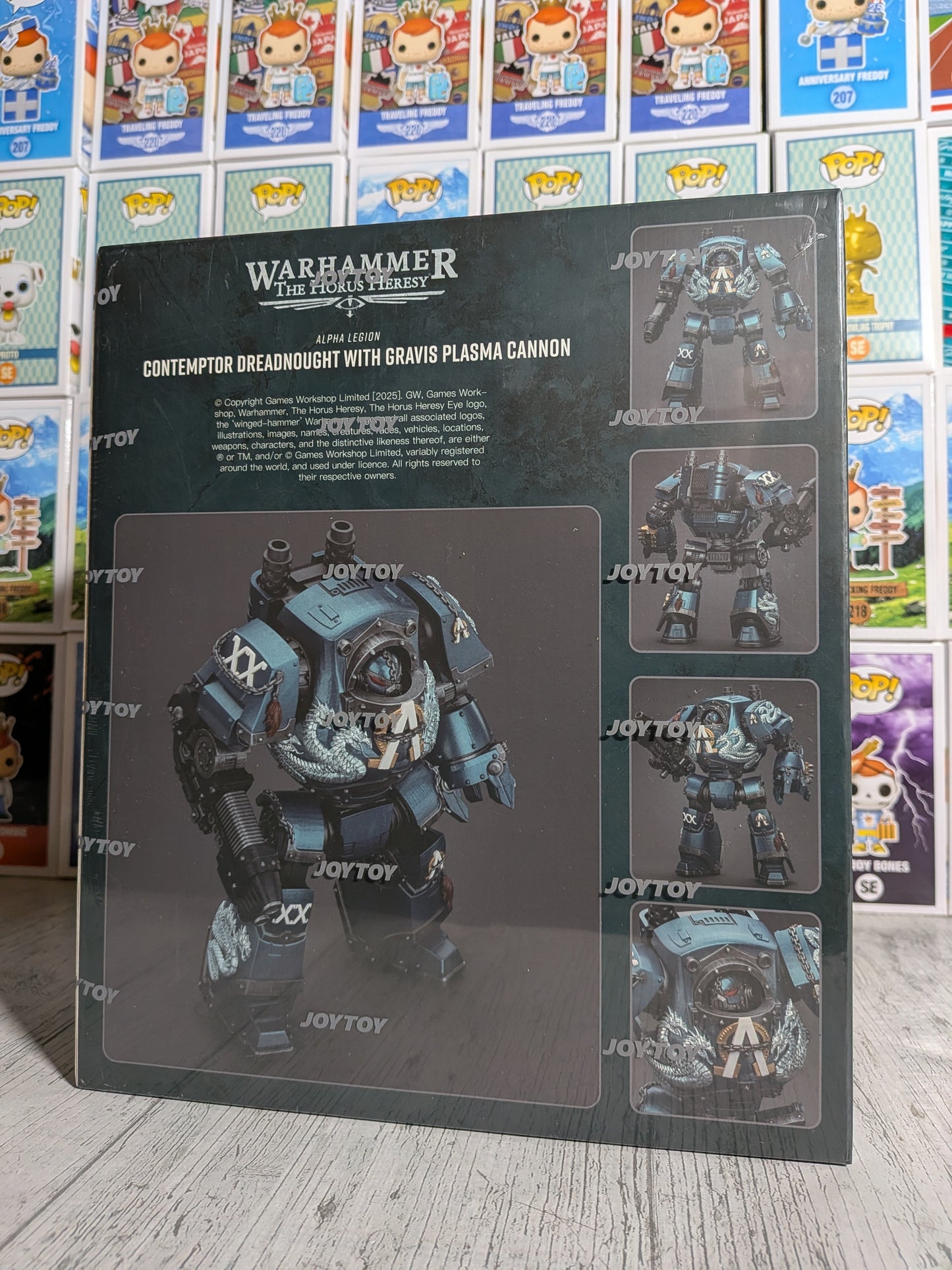 JoyToy Warhammer The Horus Heresy - Alpha Legion Contemptor Dreadnought mit Gravis-Plasmakanone (24cm)