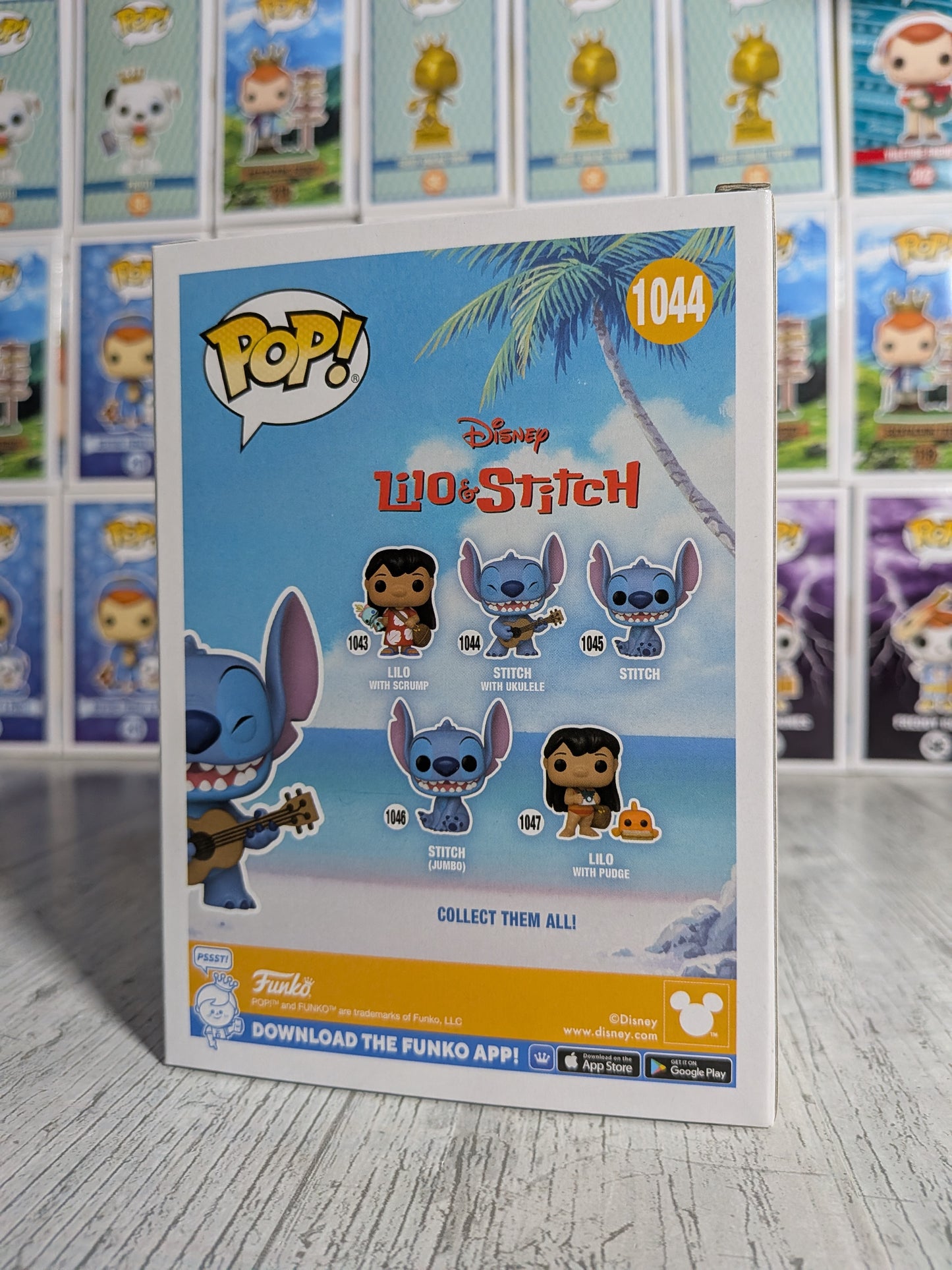 Funko pop Disney #1044 - Stitch with Ukulele (Pearlescent)