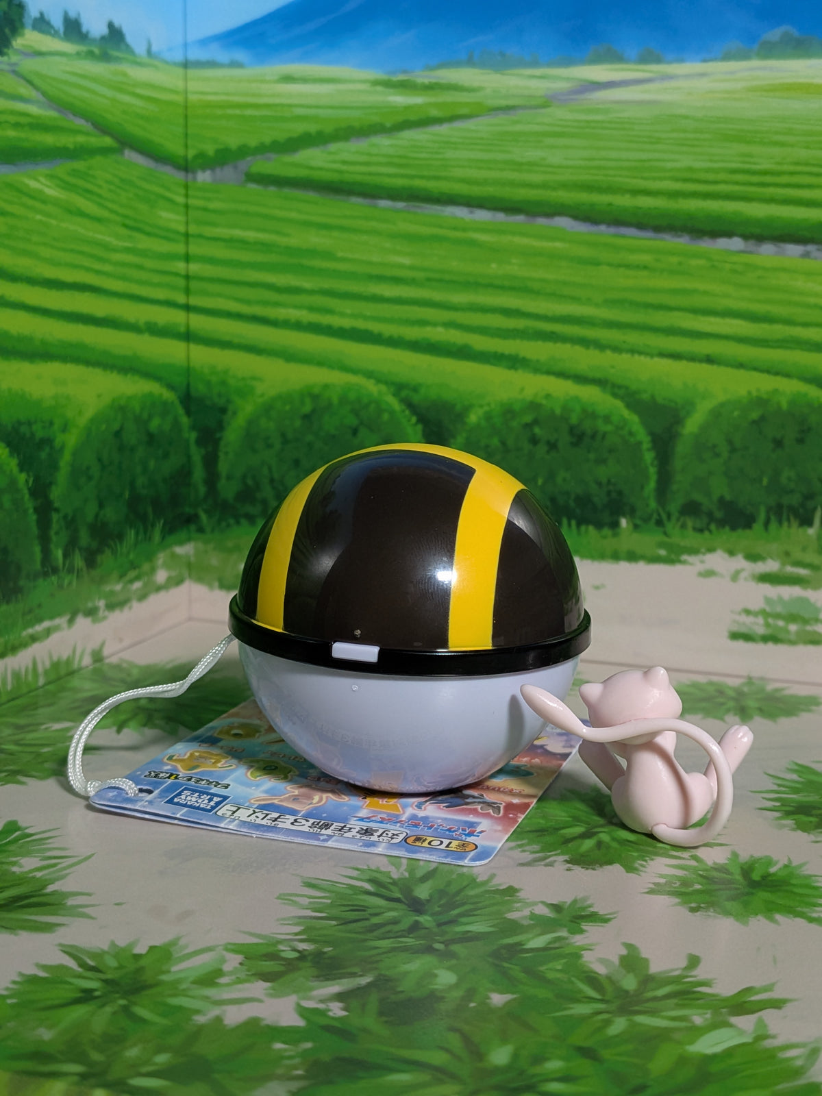 Shokugan: Pokémon Get & Gum - Blazing Sky Illusion - Mew & Ultra Ball (Environ 3 cm)