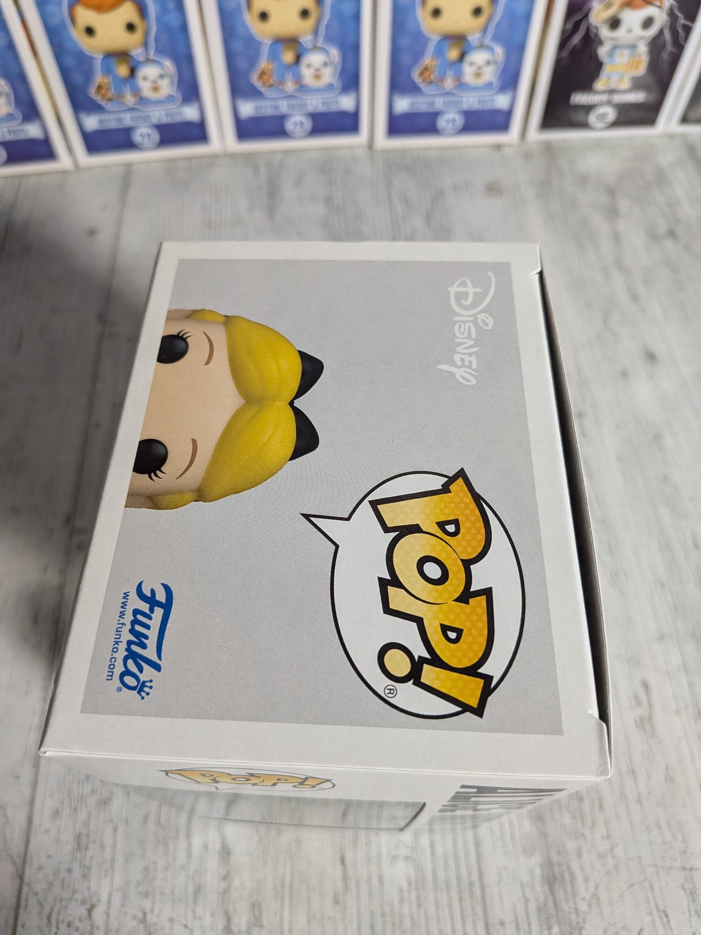 Funko Pop Disney #1395 - Alice with Tea