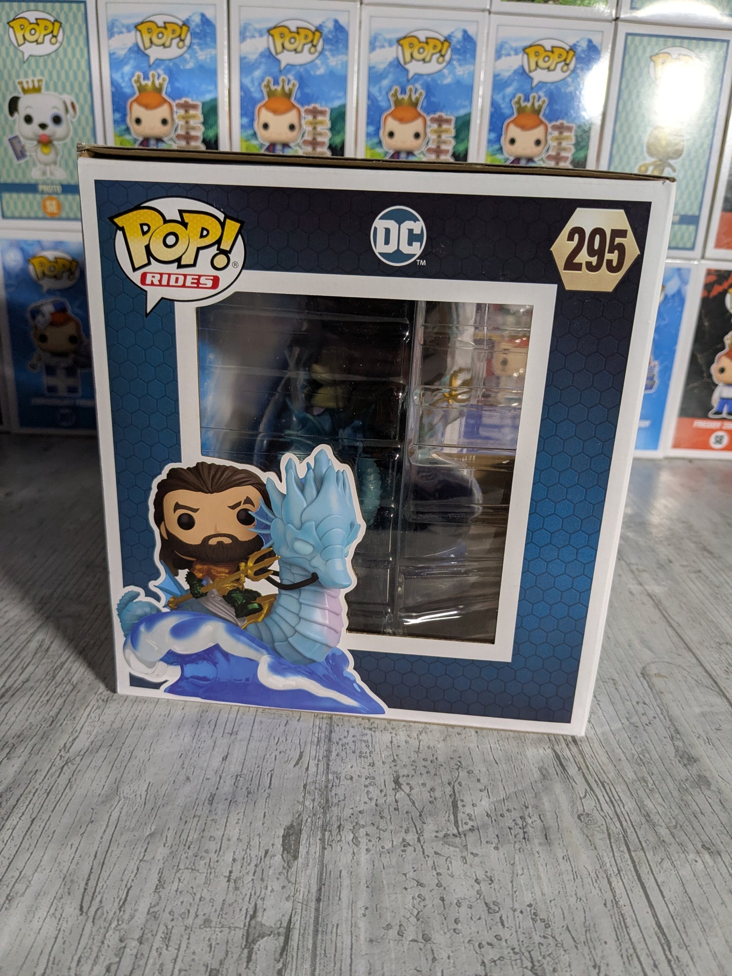 Funko pop 295 : Aquaman and Storm (Damaged Box/Opened)