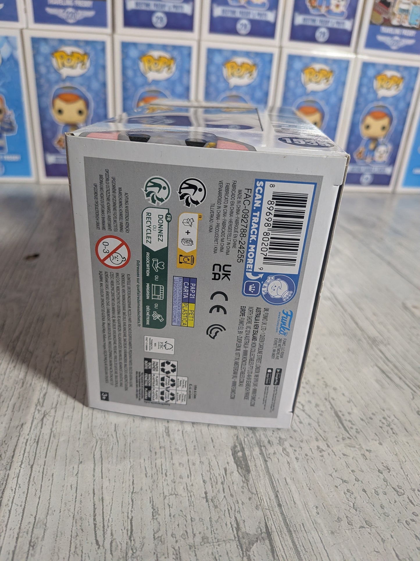 Funko Pop Disney #1535 - Dumbo mit Fahne (Geöffnet/Beschädigte Verpackung)