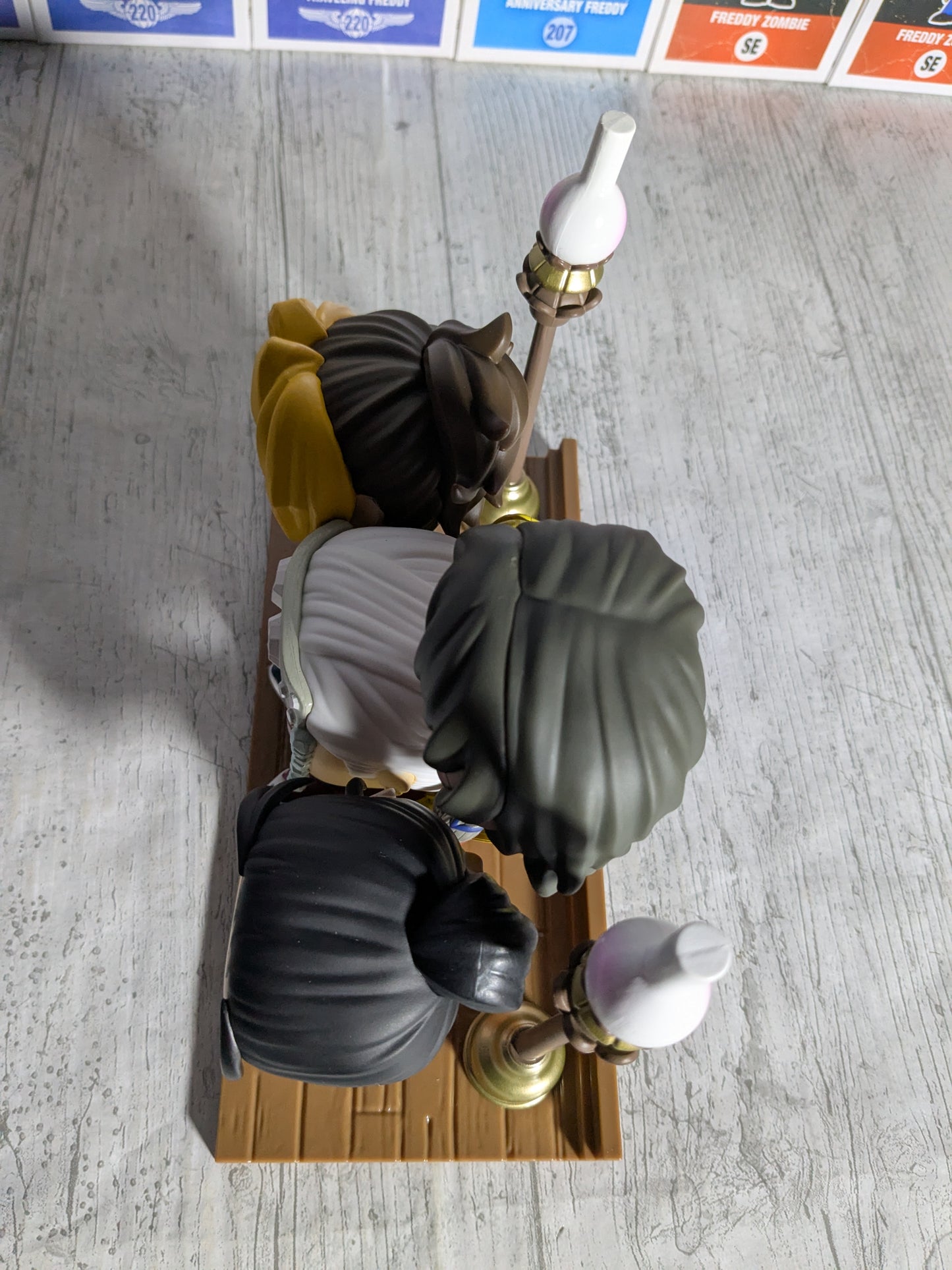 Funko pop Demon Slayer #1944 - Tengen with his Wives (SC2025/Opened/Damaged Box)