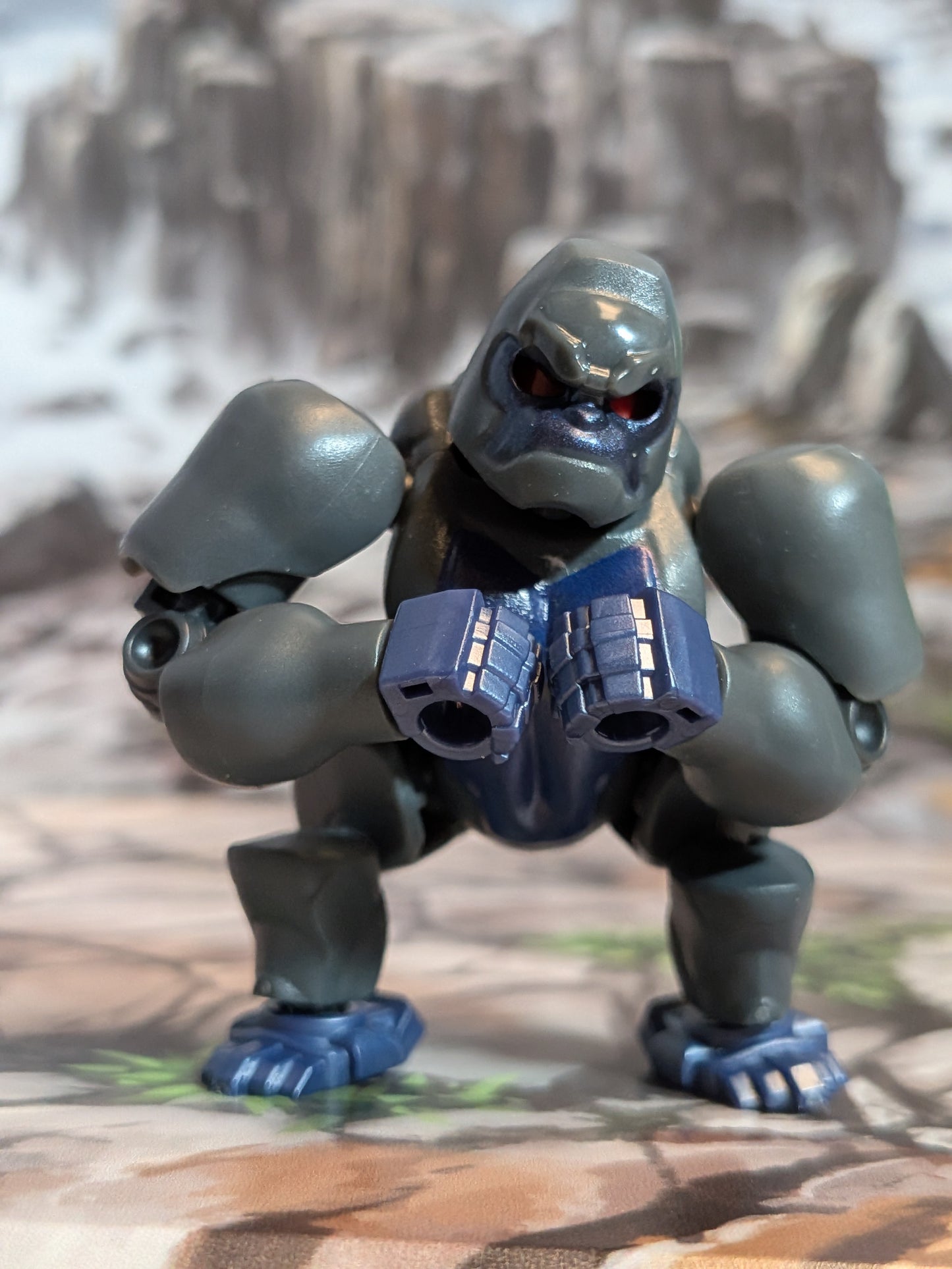 Blokees - Transformers Defender Version 06 - Optimus Primal-Gorilla (~4-6cm)