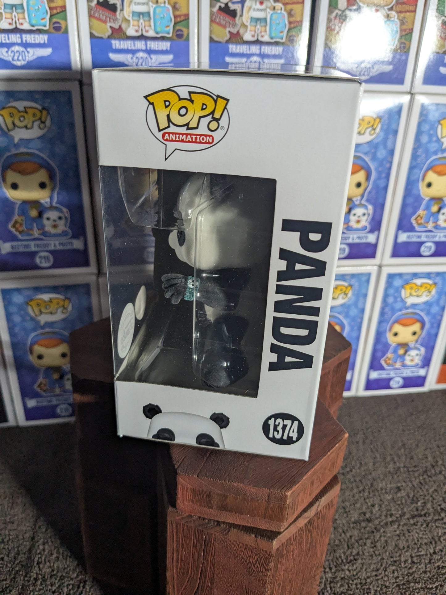 Funko pop 1374 : Panda (Flocked)
