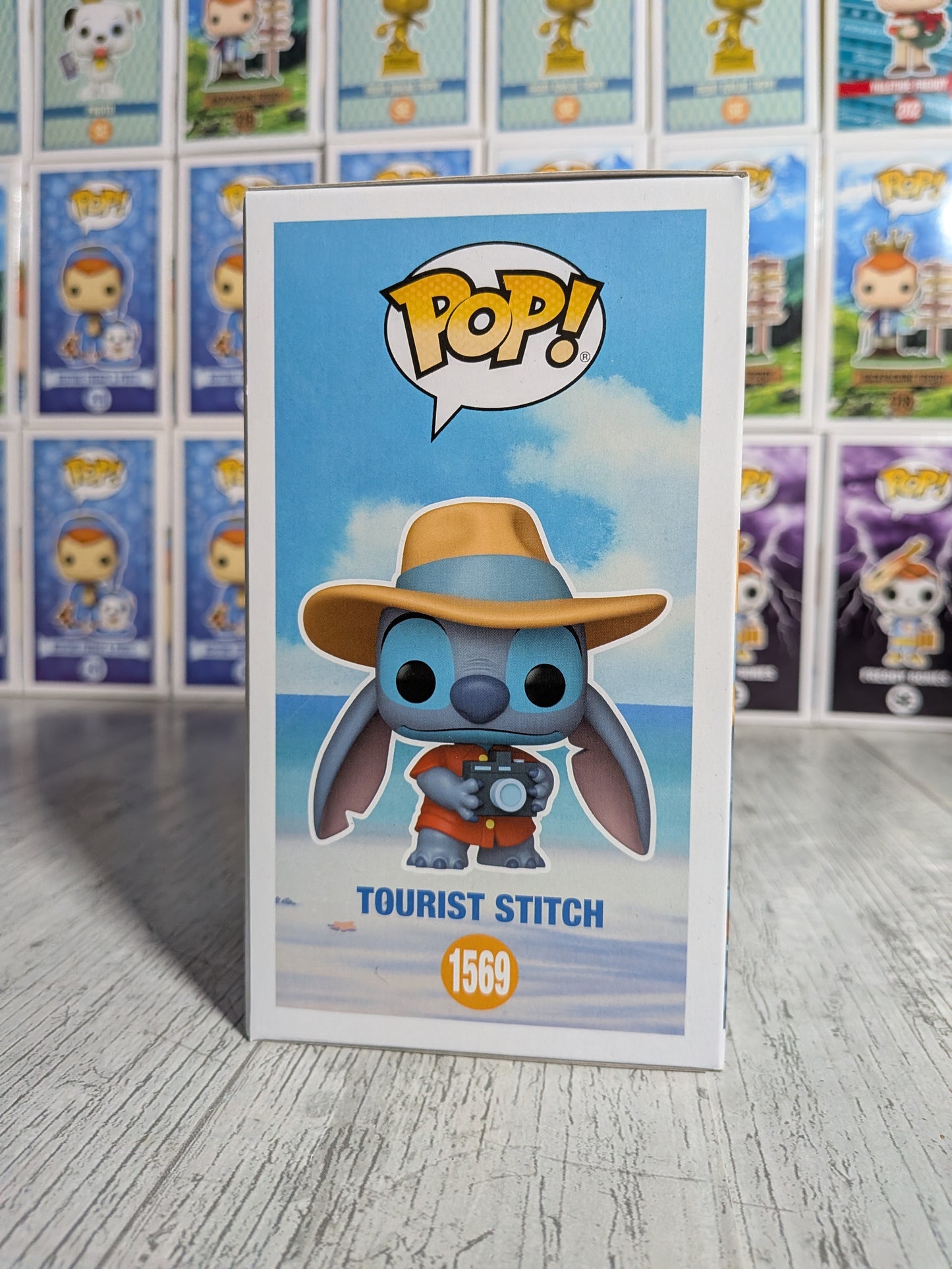 Funko pop Disney Lilo &amp; Stitch #1569 - Tourist Stitch