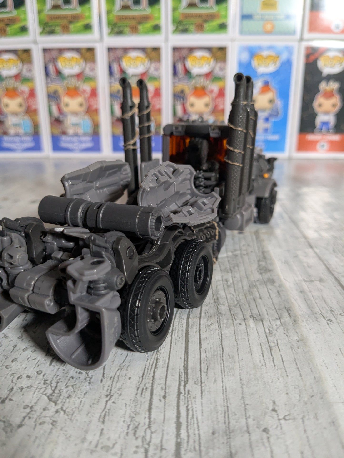 Studio Series 101 : Scourge