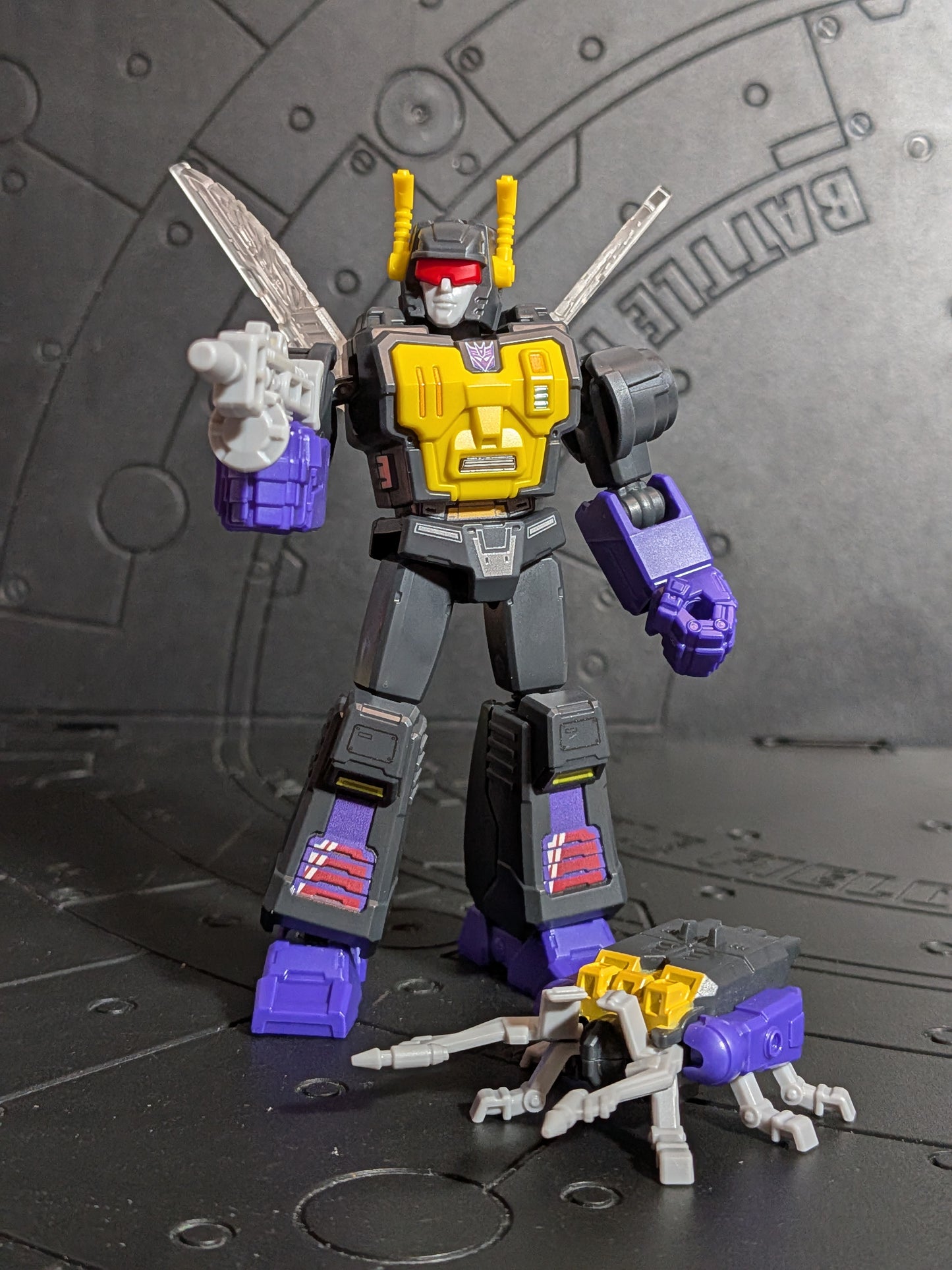 Blokees - Transformers Galaxy Version 06 - Kickback (~10-12cm)