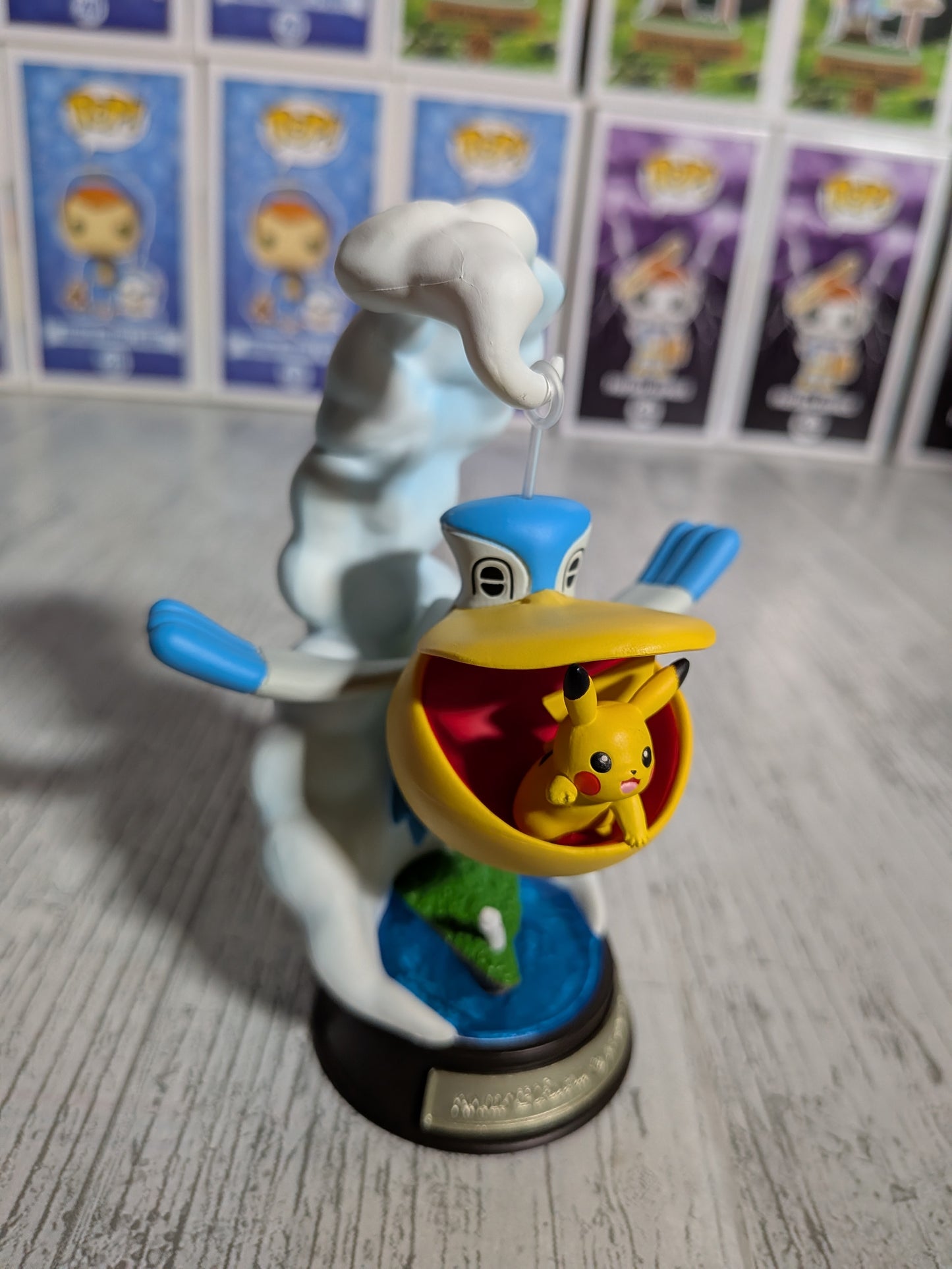 Re-Ment Pokémon Swing Vignette Collection Vol.3 - Pikachu & Bekipan | Pelipper (~10cm)
