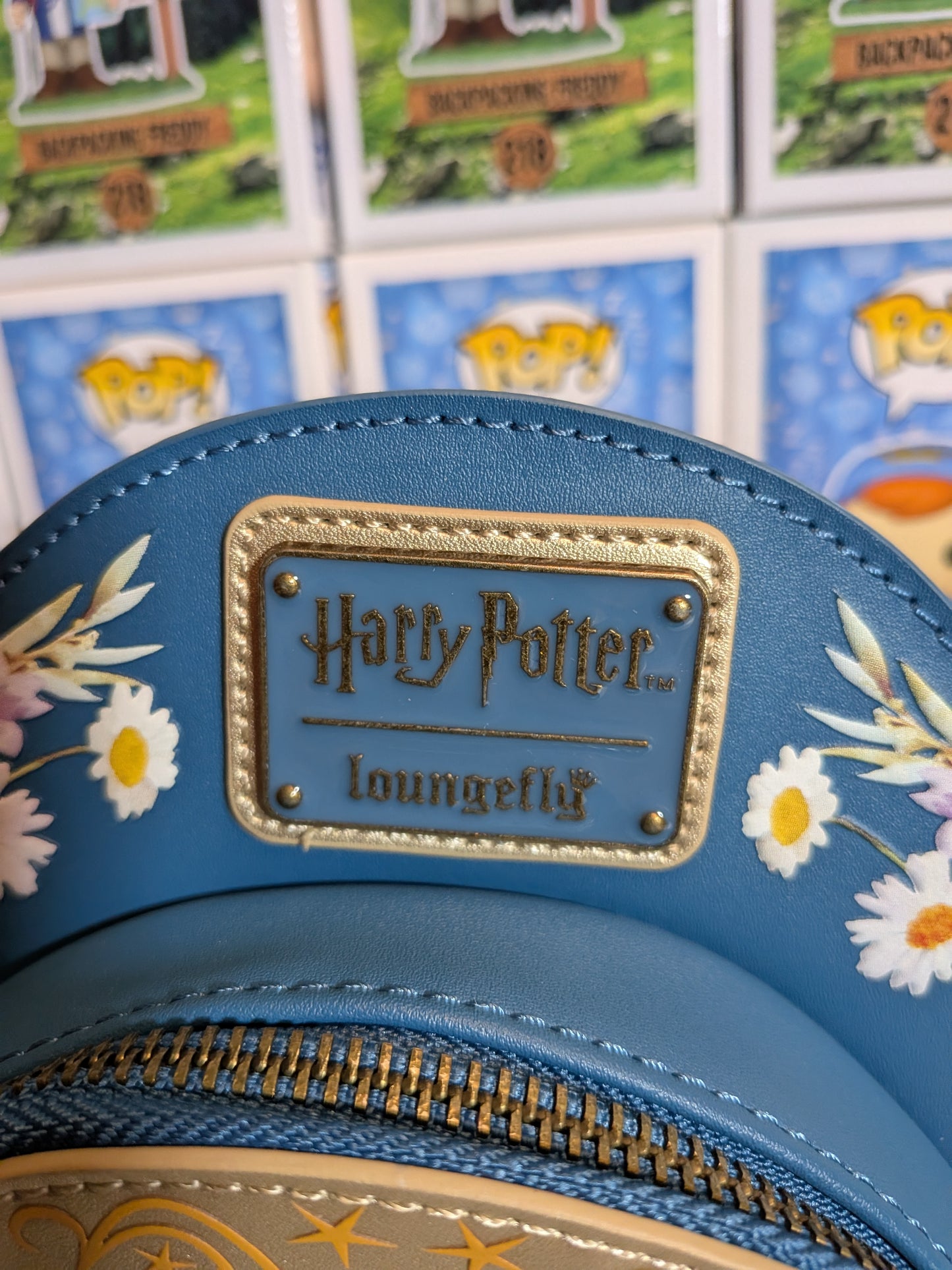 Loungefly - Harry Potter Hogwarts Schloss Cameo Lentikular Mini-Rucksack ✨