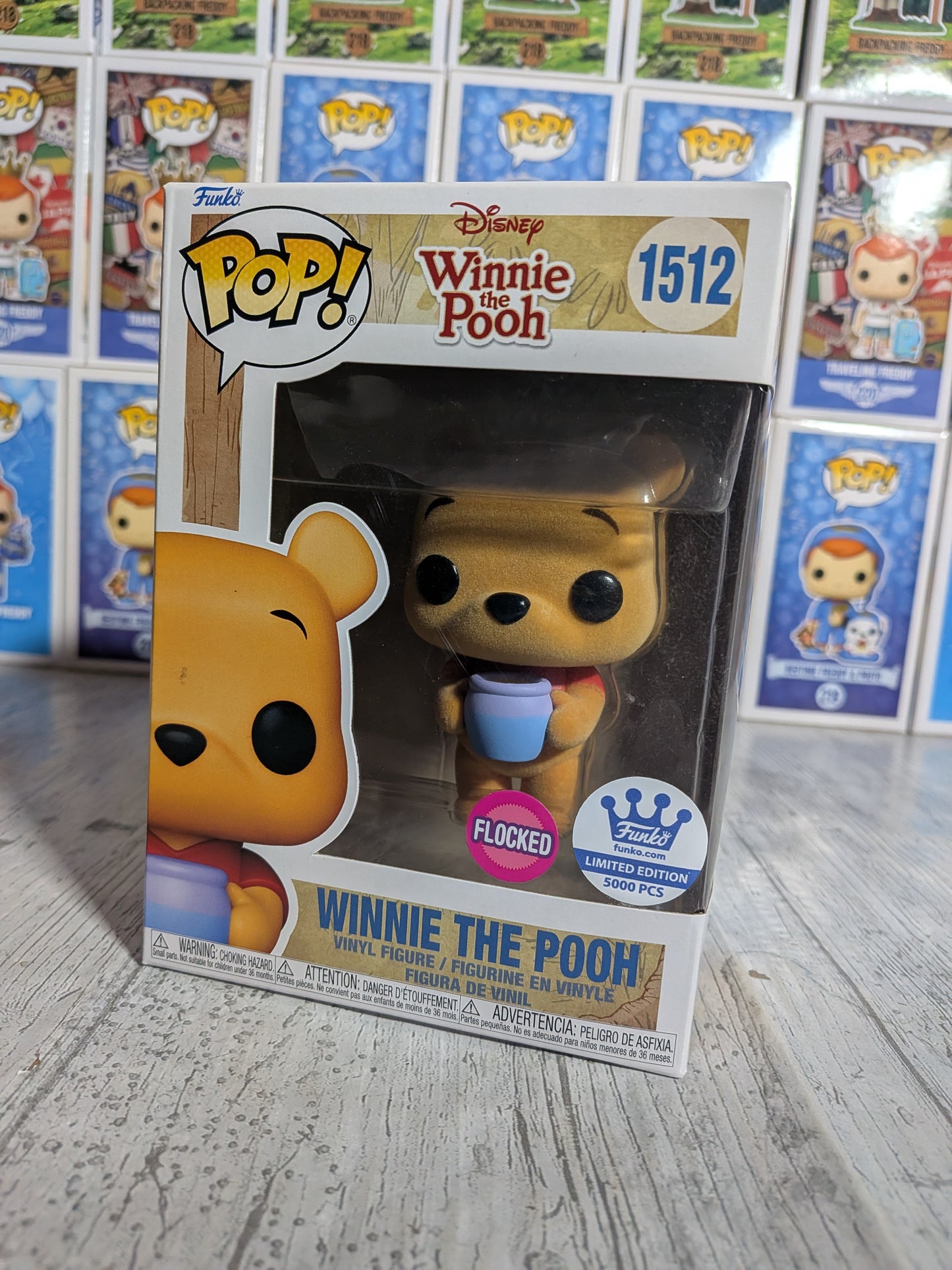 Funko Pop Disney Winnie the Pooh #1512 - Winnie the Pooh (5000 Stück/Beflockt/Beschädigte Box)
