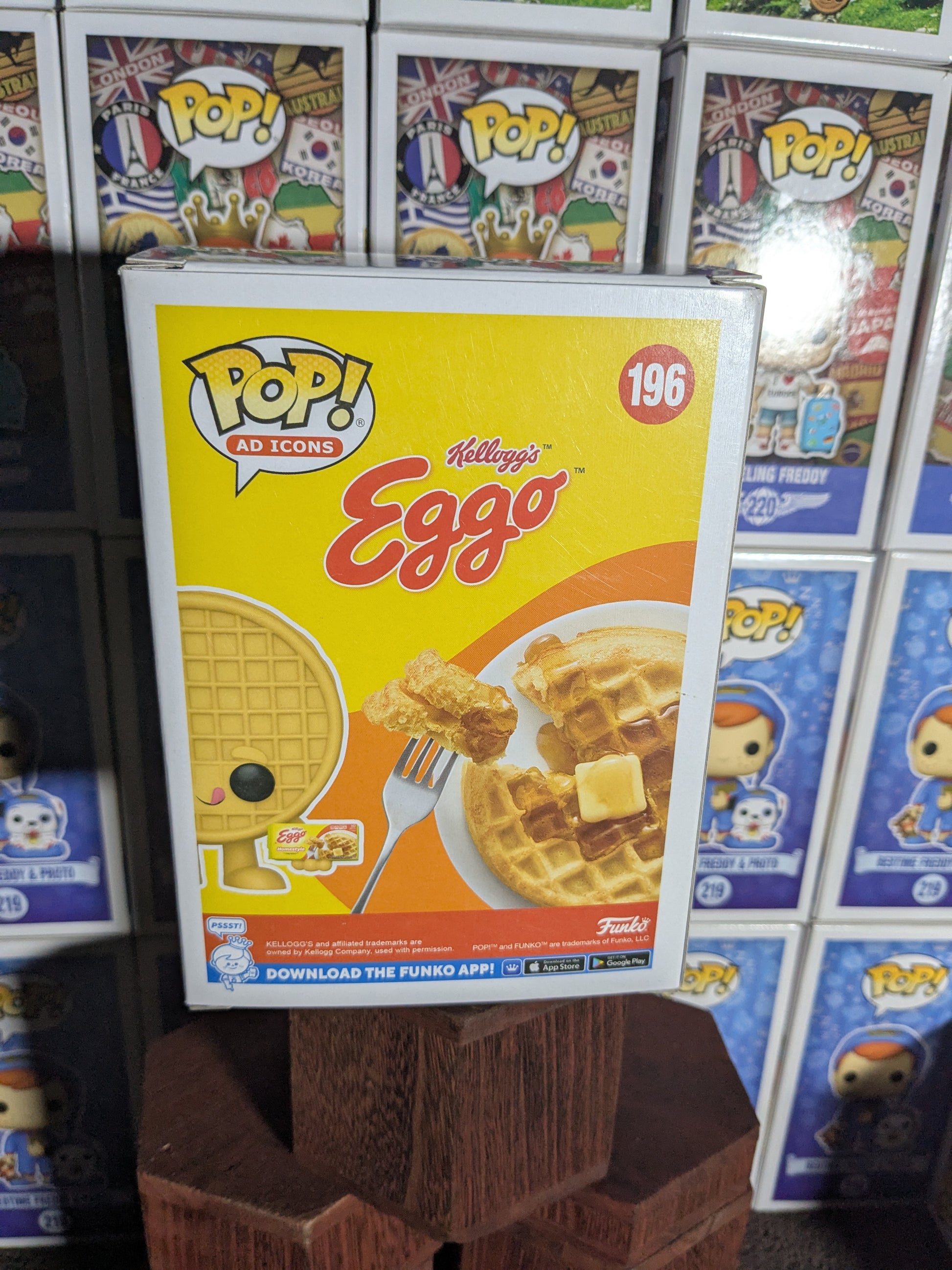 Funko pop 196 : Eggo 🧇 - CapyToys
