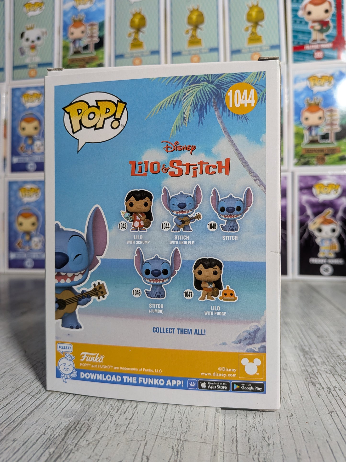 Funko pop Disney #1044 - Stitch with Ukulele (Pearlescent)
