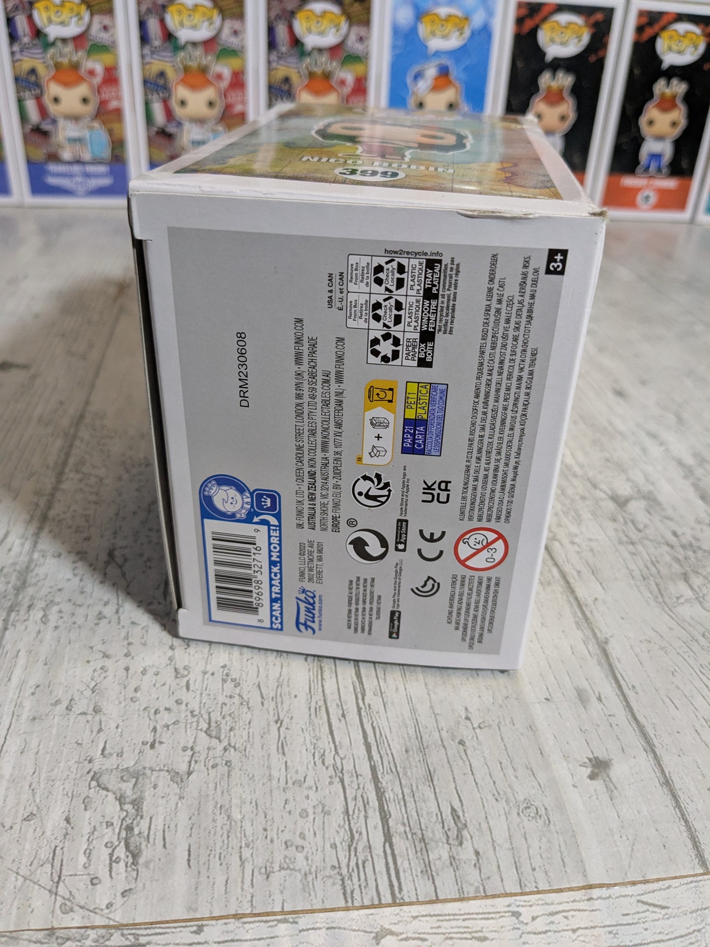 Funko pop 399 : Nico Robin (Opened/Damaged Box)