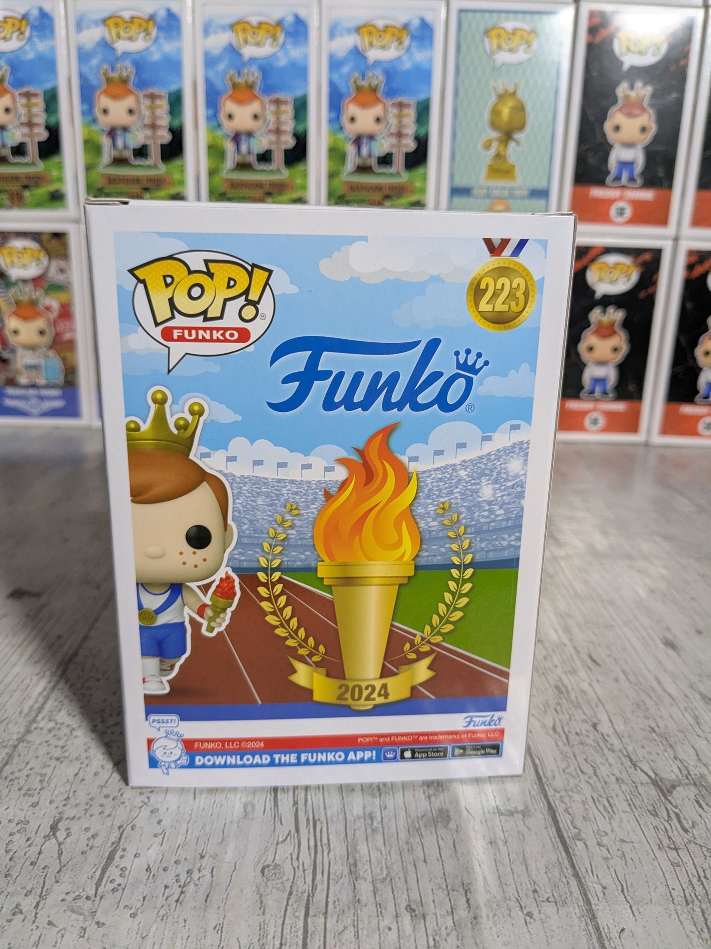 Funko pop #223 - Freddy Funko Torch Bearer